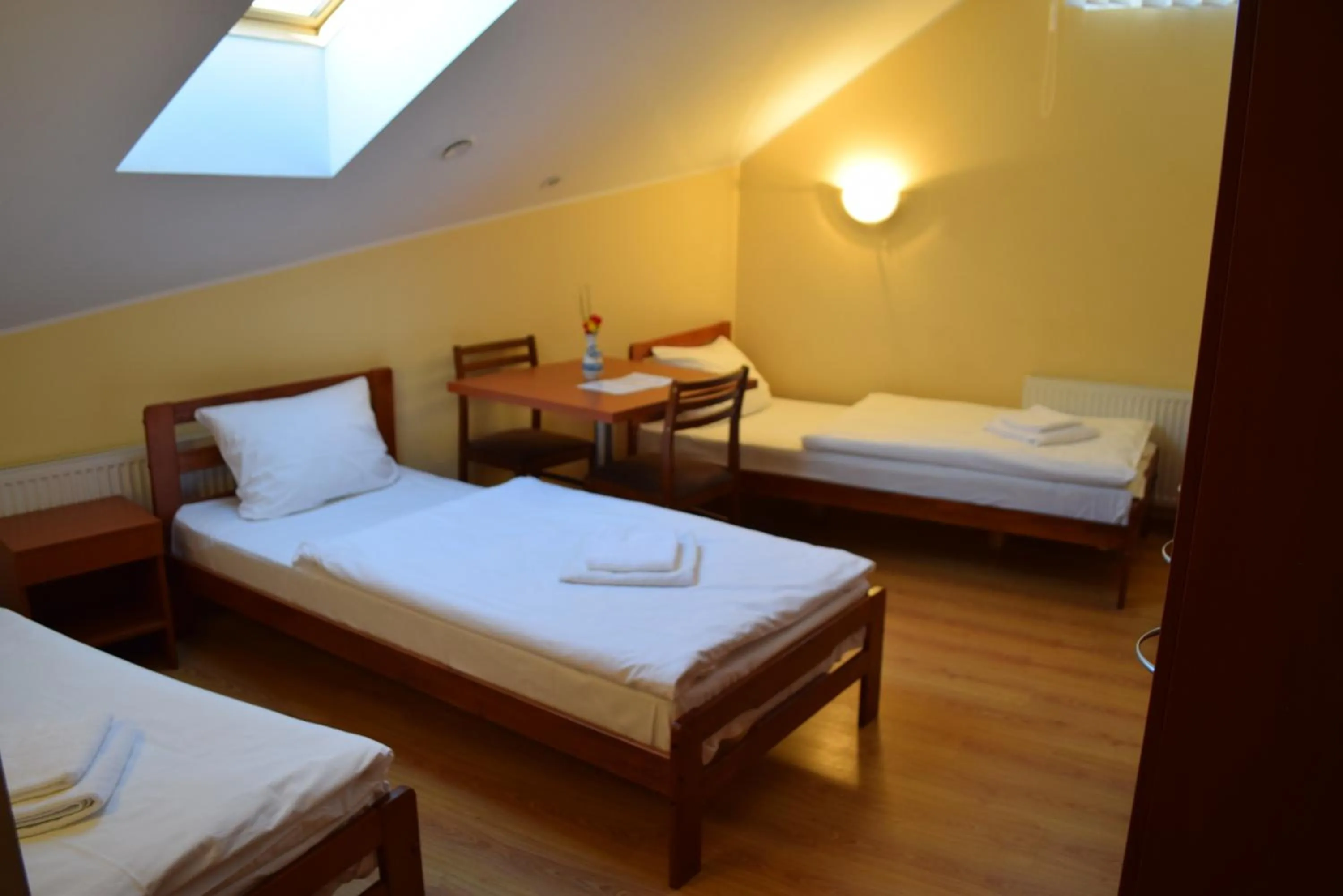 Photo of the whole room, Bed in Klaipeda INN Private Parking and Kitchen