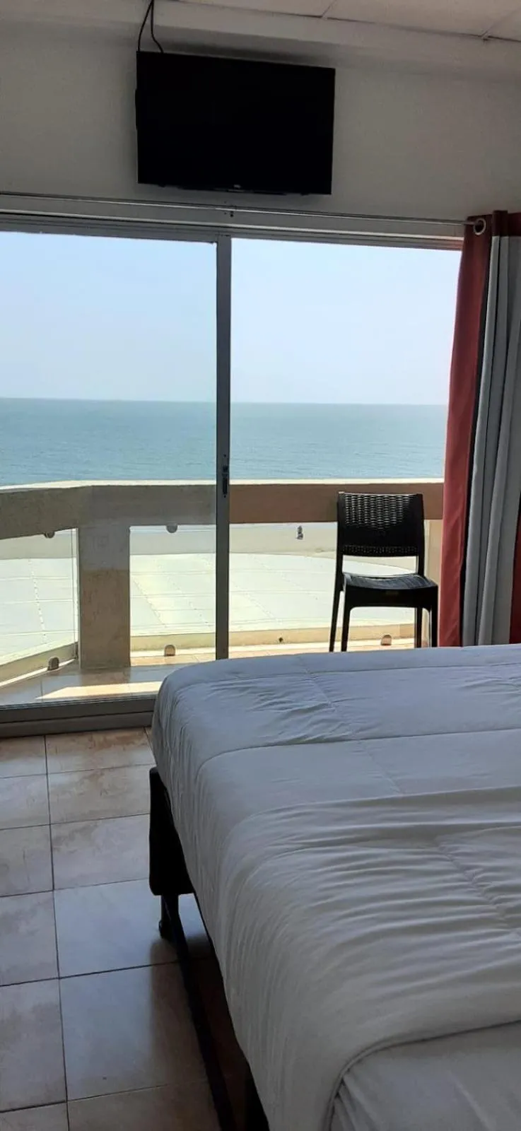 Double Room with Balcony and Sea View in Hotel Paradise Beach