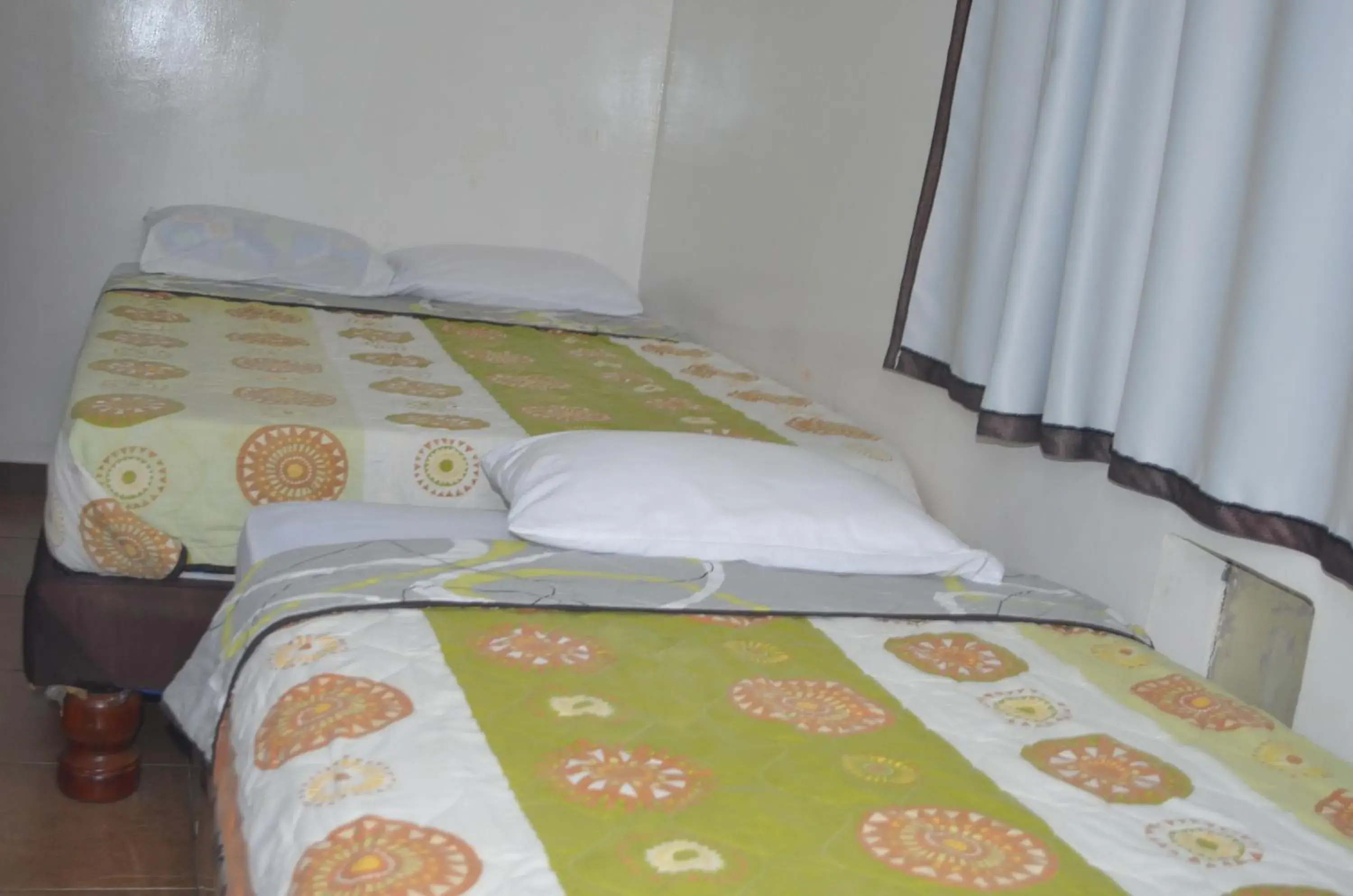 Twin Room in Hotel Paradise Beach Twin Room in Hotel Paradise Beach