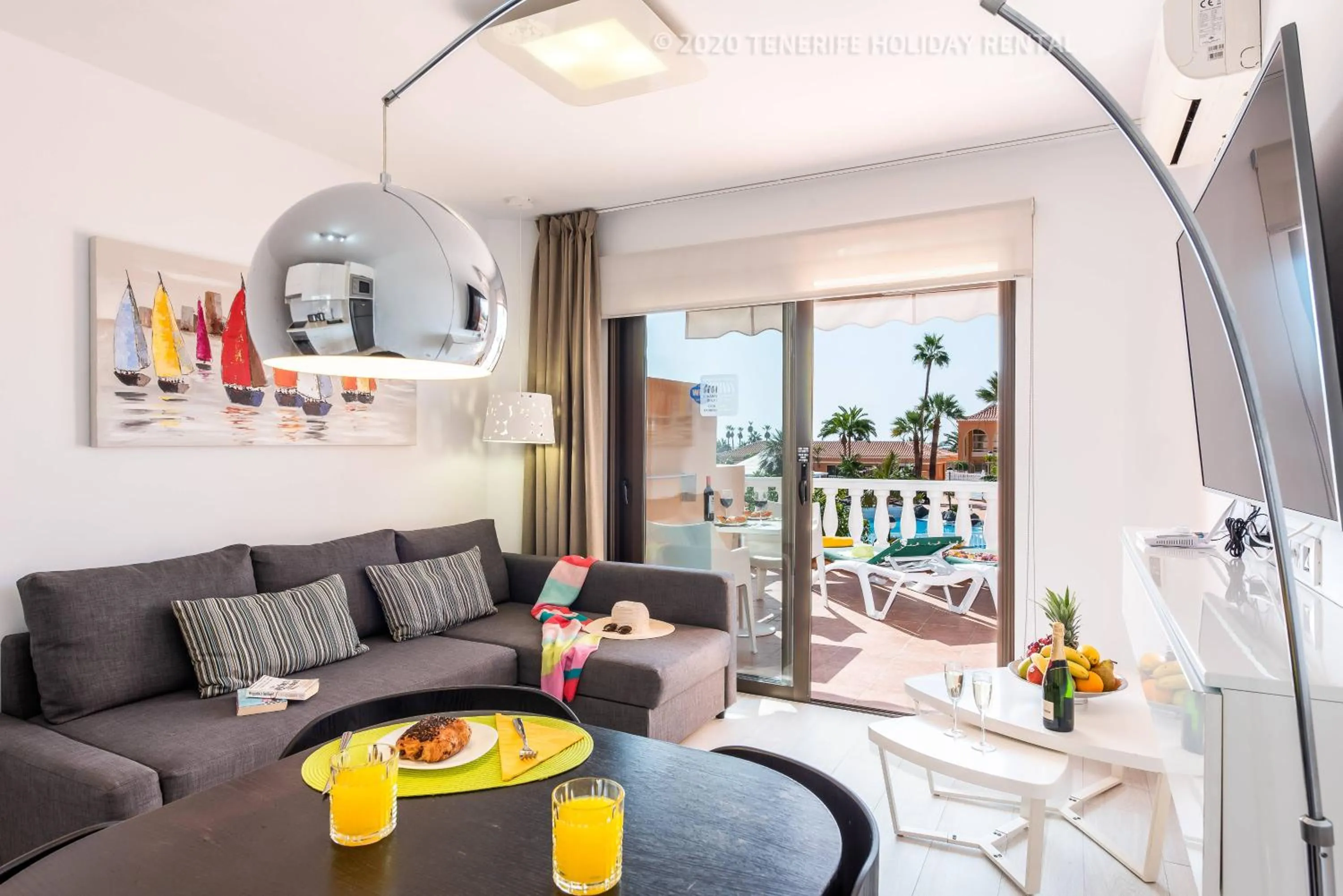 Living room in Tenerife Royal Gardens - Viviendas Vacacionales