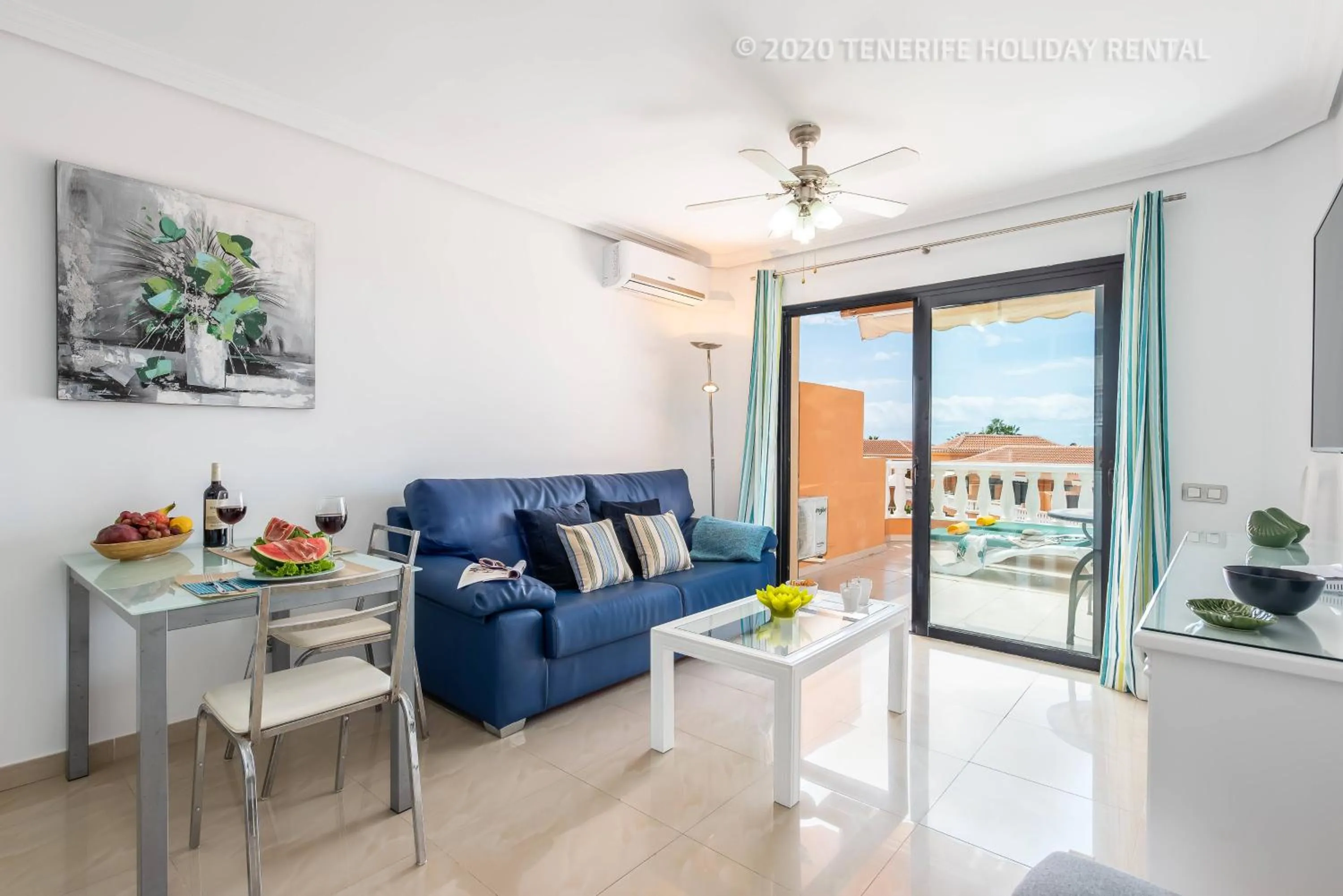 Living room in Tenerife Royal Gardens - Viviendas Vacacionales