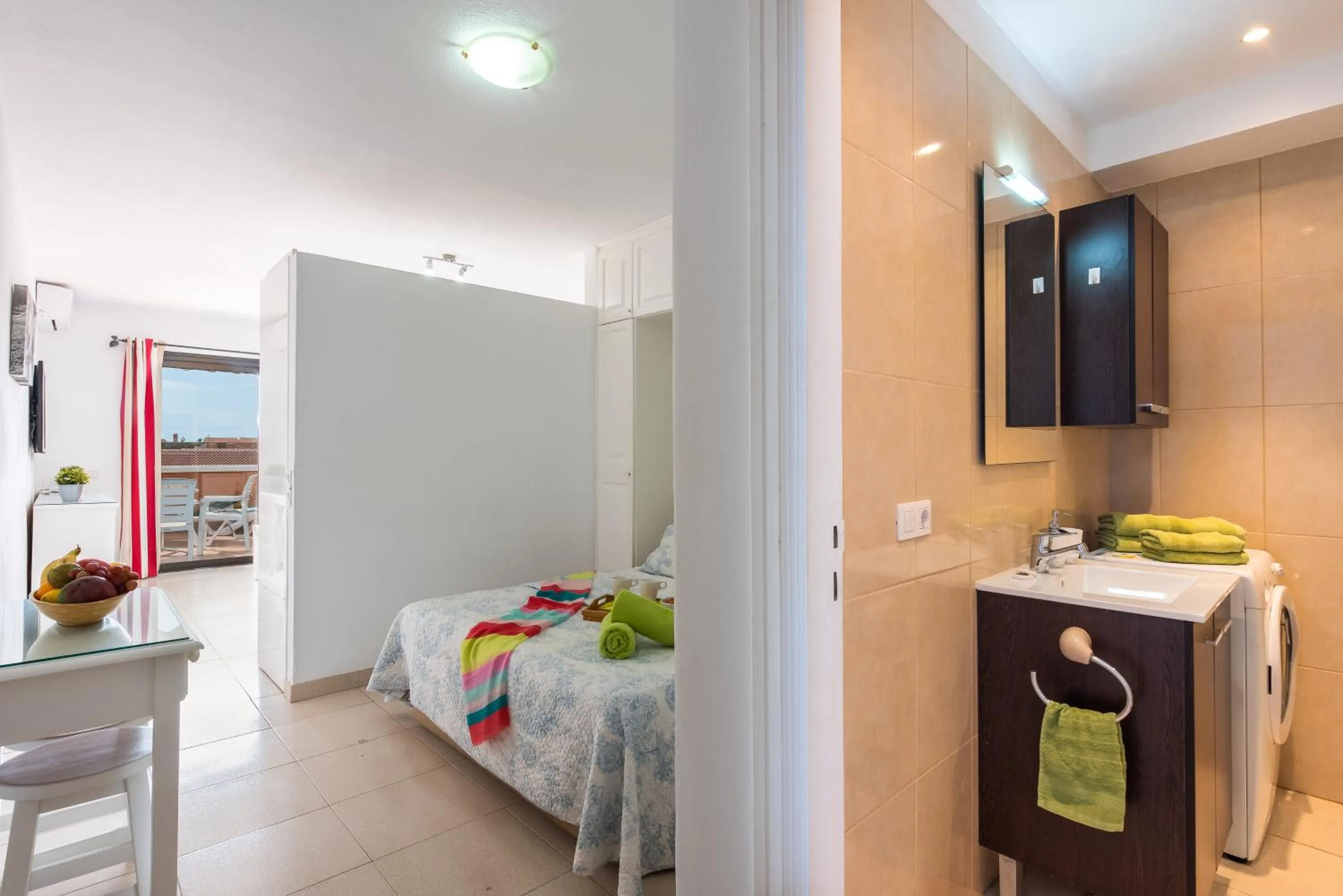 Photo of the whole room in Tenerife Royal Gardens - Viviendas Vacacionales