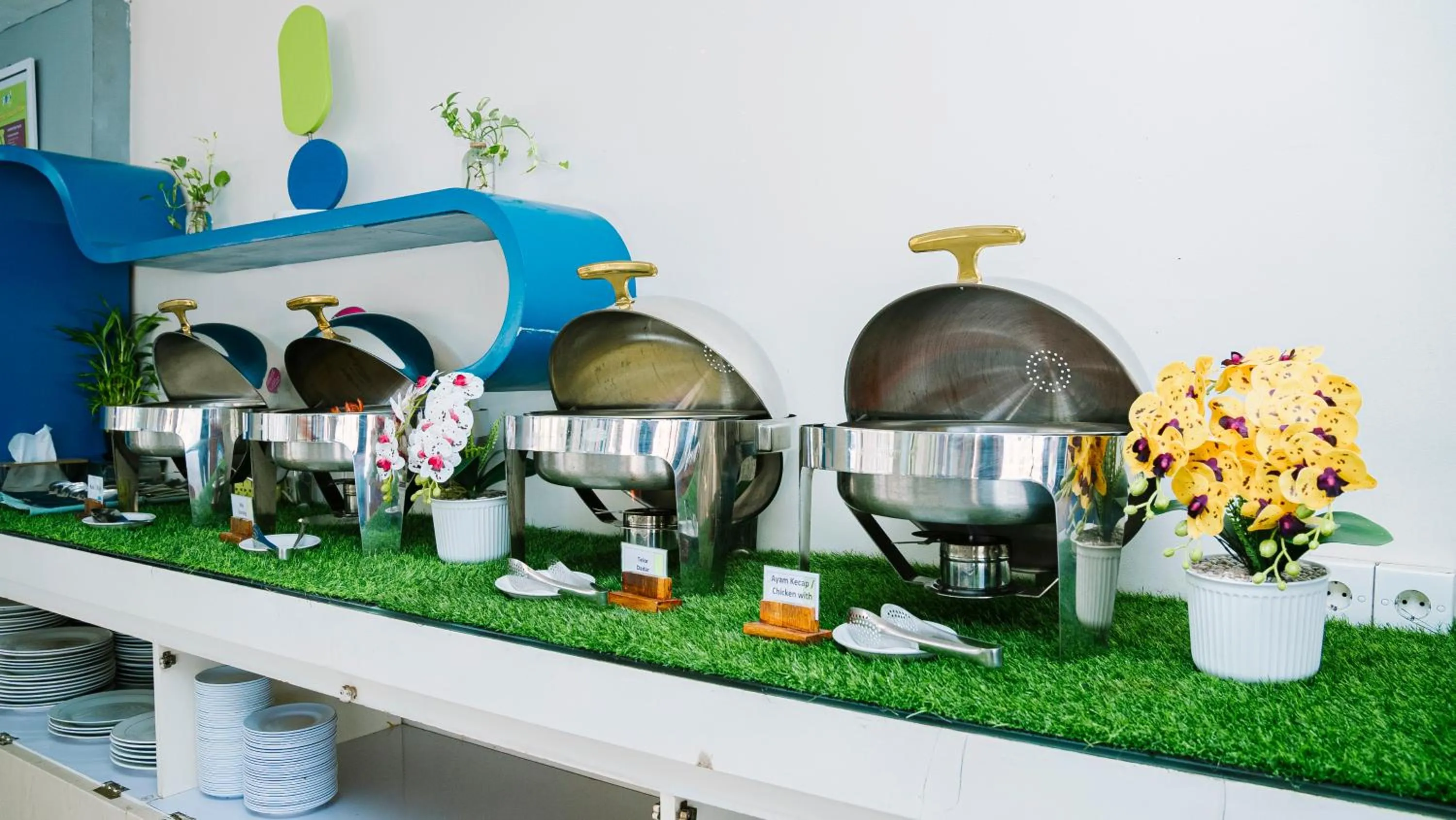 Breakfast in POP! Hotel Kuta Beach