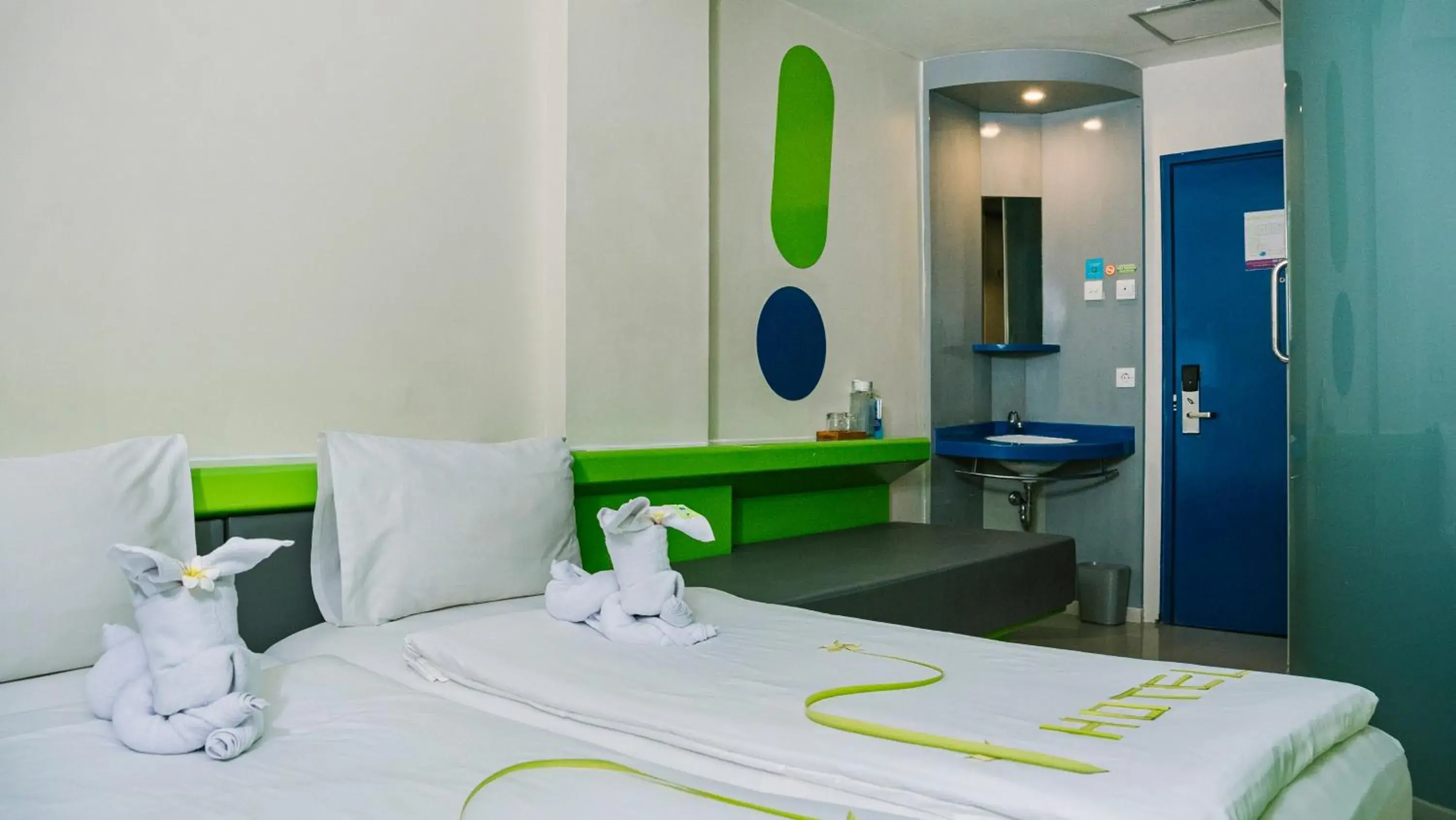 Bedroom, Bed in POP! Hotel Kuta Beach Bedroom, Bed in POP! Hotel Kuta Beach