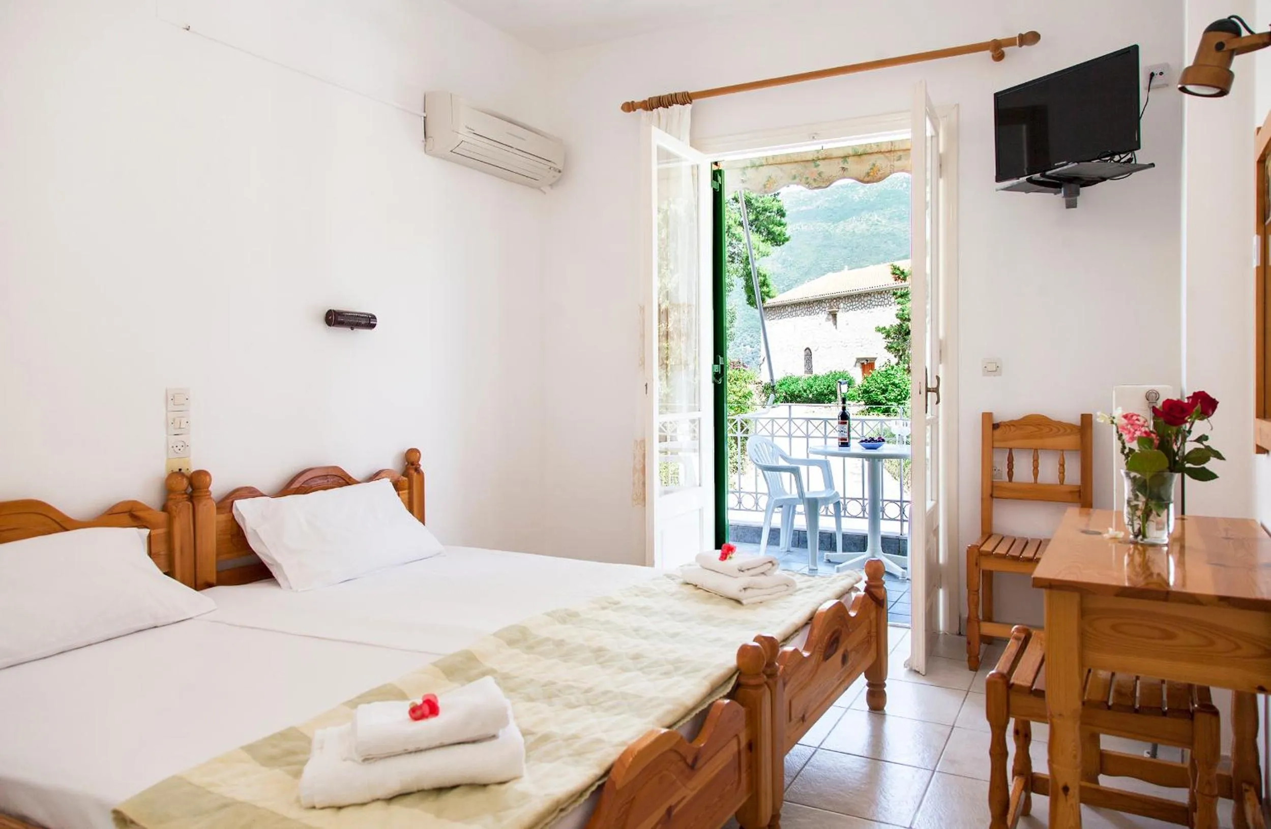Day, Bed in Georgakis George Rooms