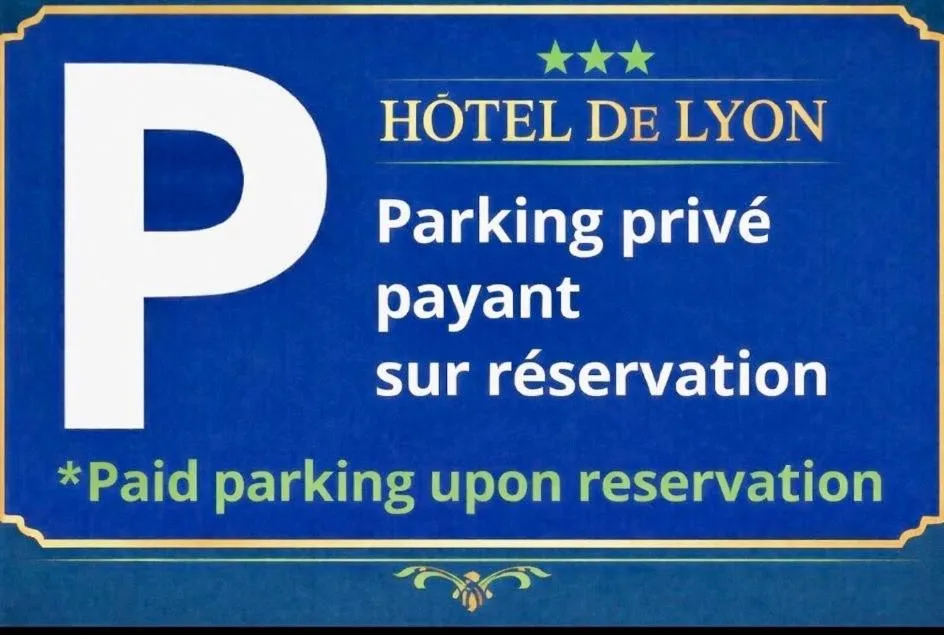 Parking in Logis Hôtel Restaurant Grand Hôtel de Lyon