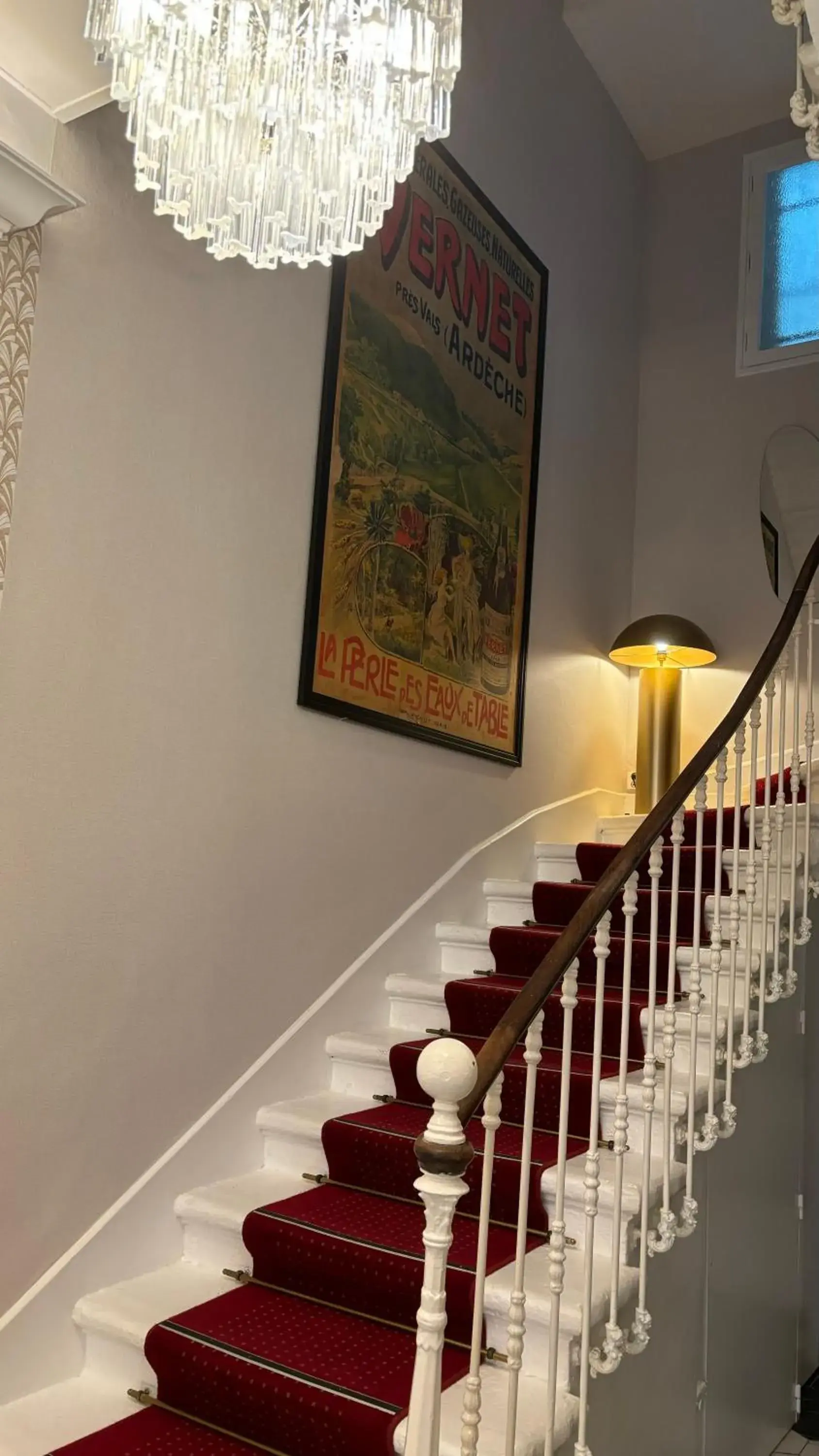 Property building in Logis Hôtel Restaurant Grand Hôtel de Lyon Property building in Logis Hôtel Restaurant Grand Hôtel de Lyon