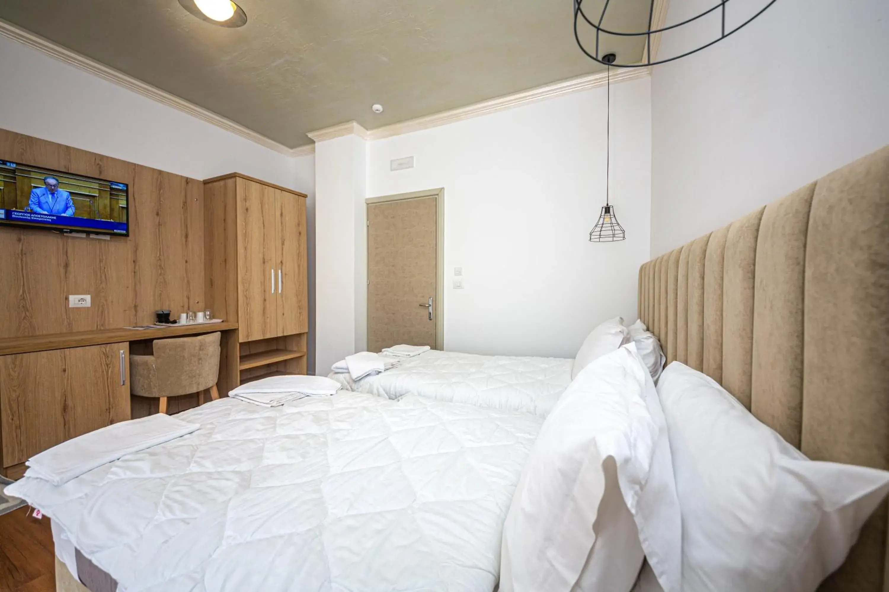 Double or Twin Room with Balcony in Hotel Murati Double or Twin Room with Balcony in Hotel Murati