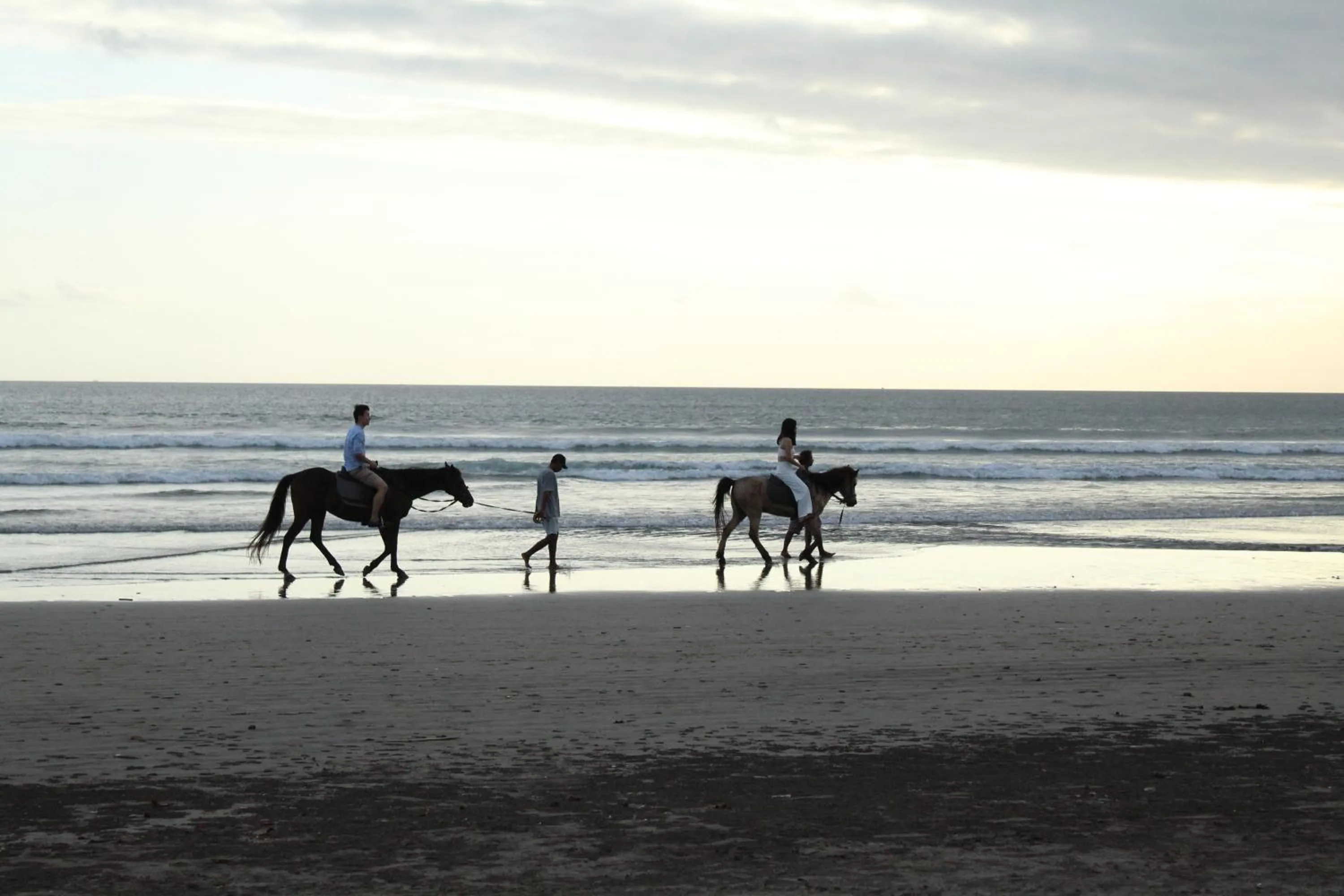 Horse-riding in Sarinande Hotel