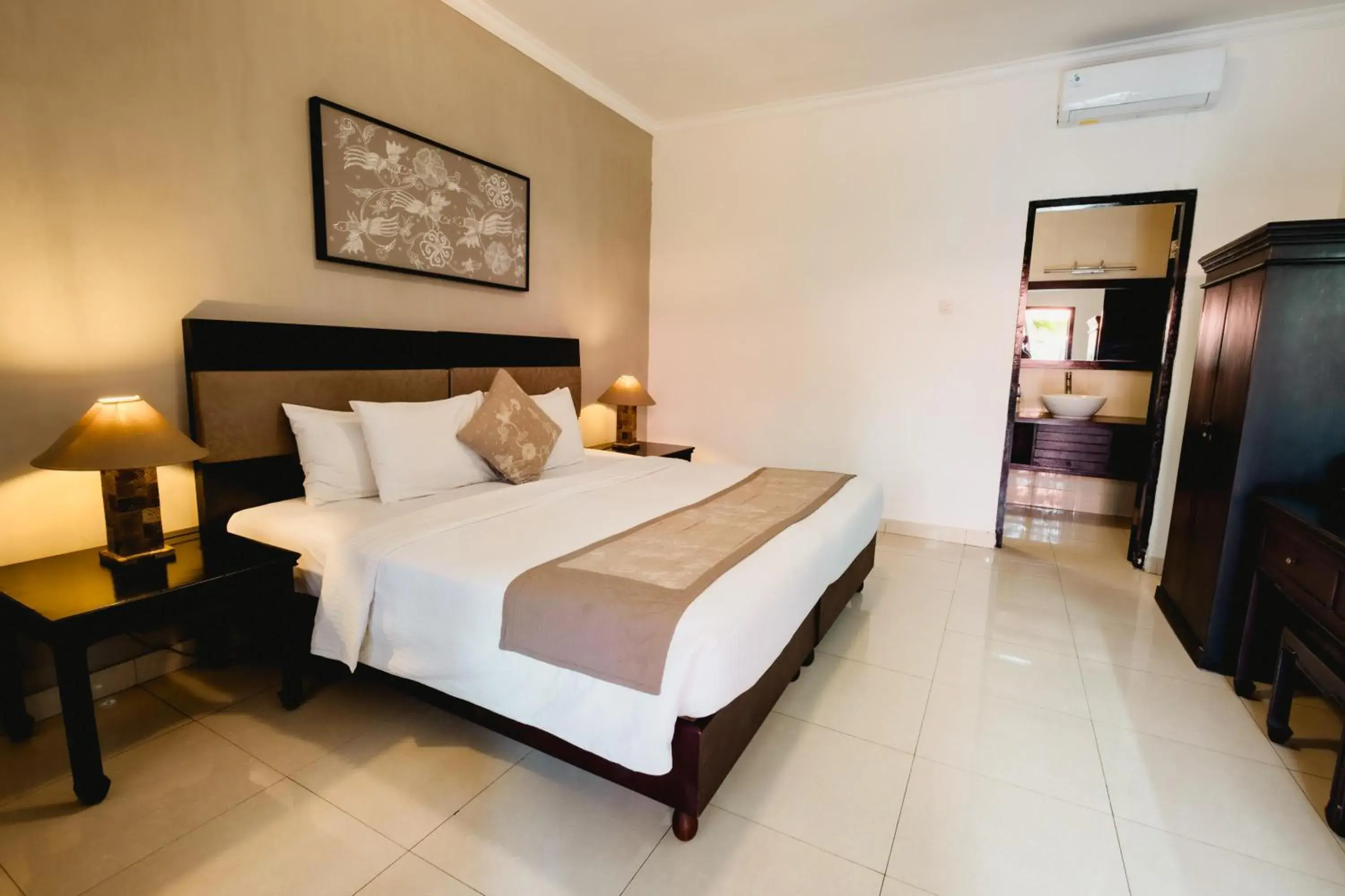 Bed in Sarinande Hotel Bed in Sarinande Hotel