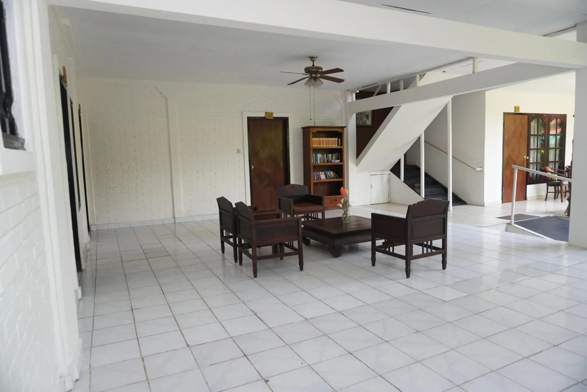 Area and facilities in Sarinande Hotel