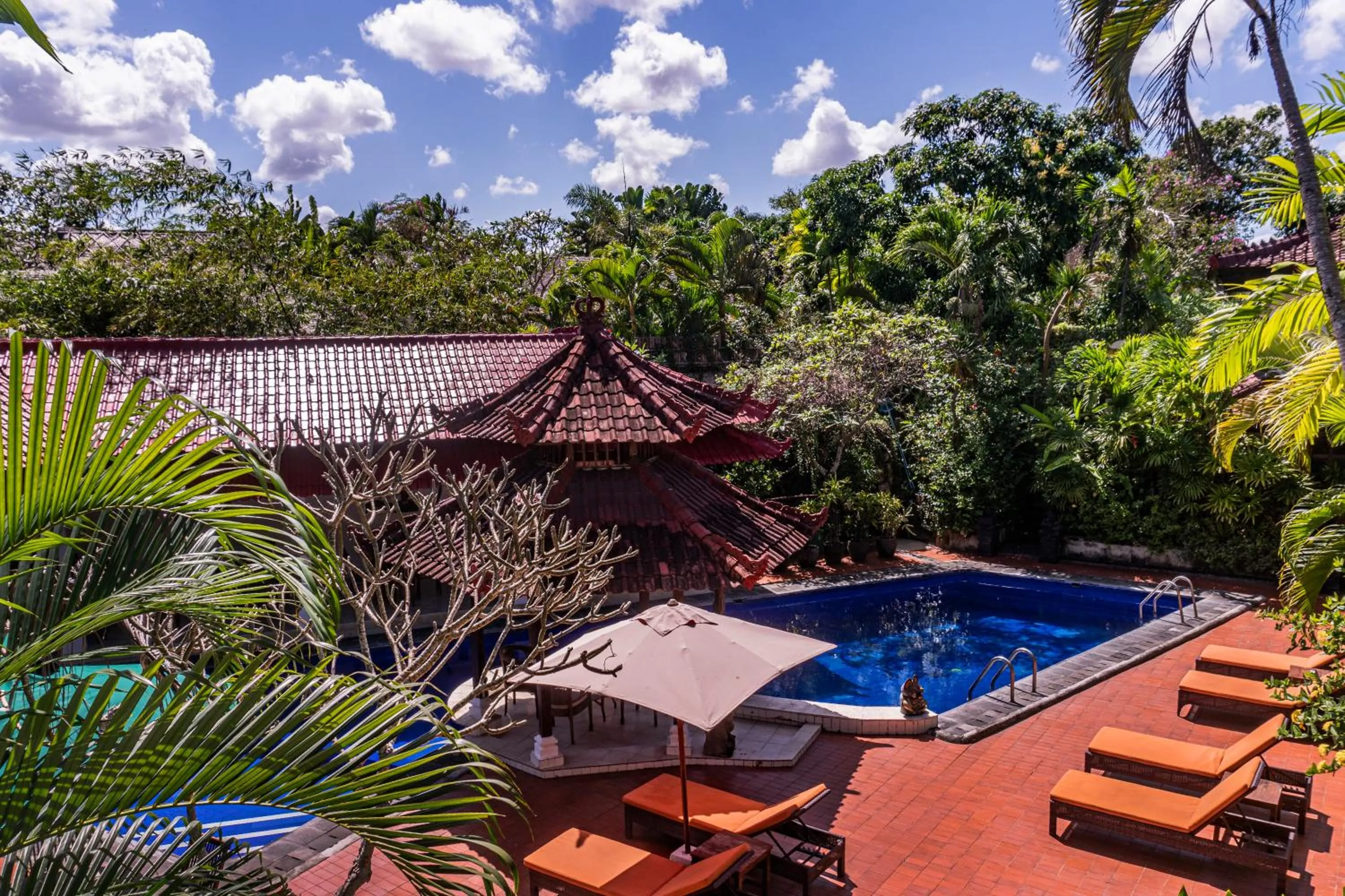 Pool view in Sarinande Hotel