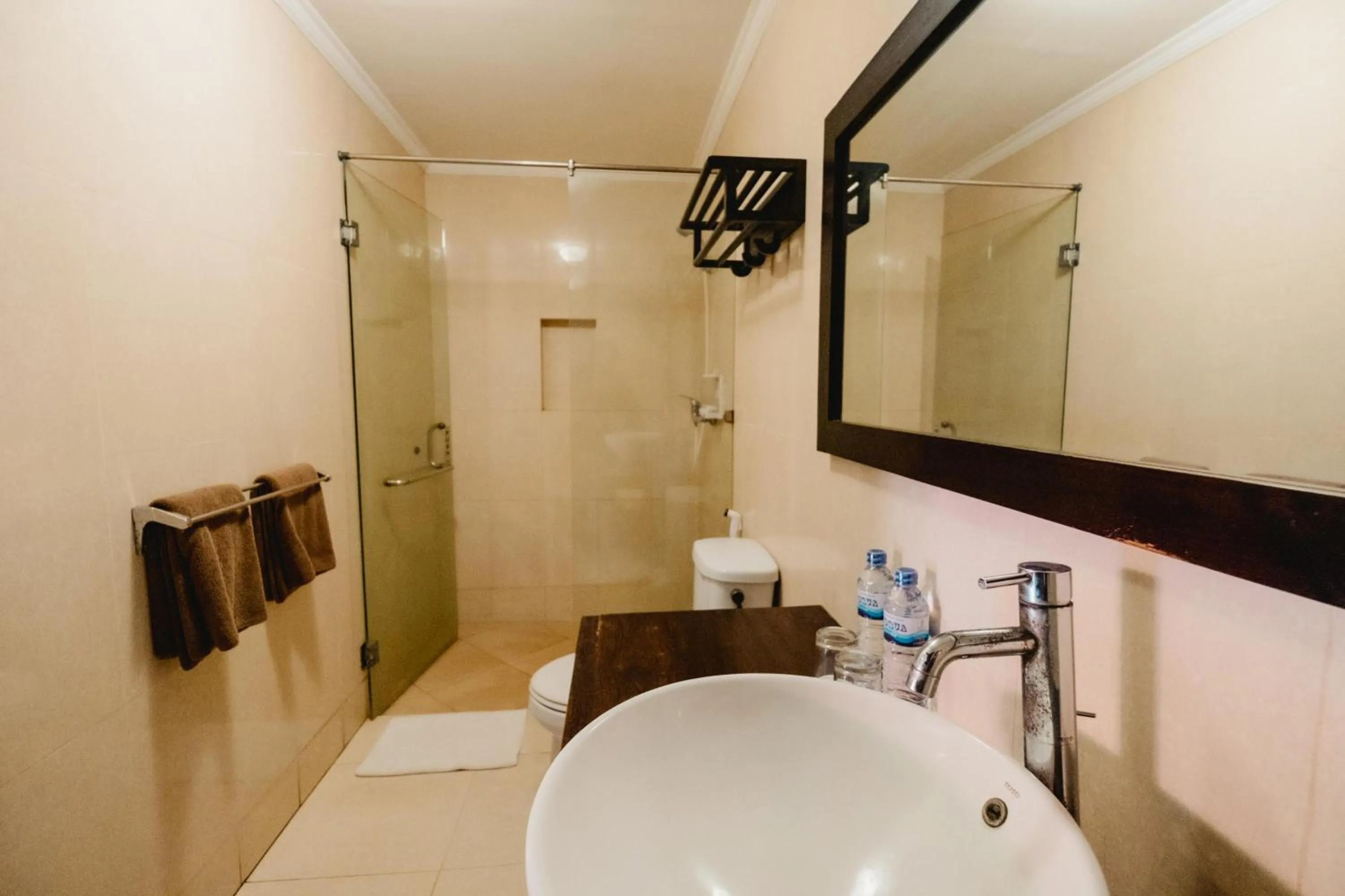 Toilet in Sarinande Hotel