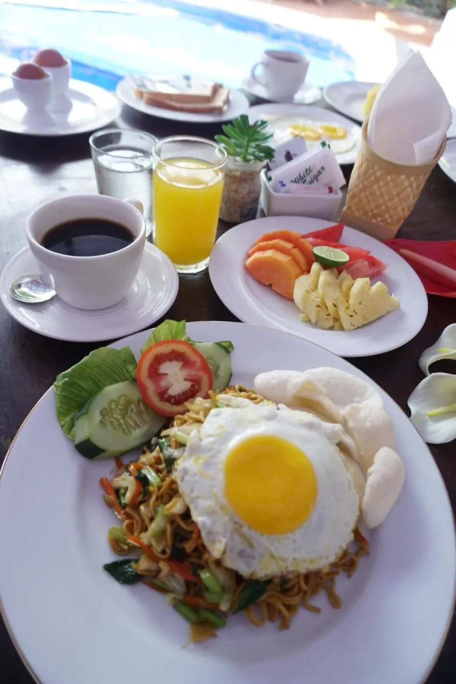 Breakfast in Sarinande Hotel