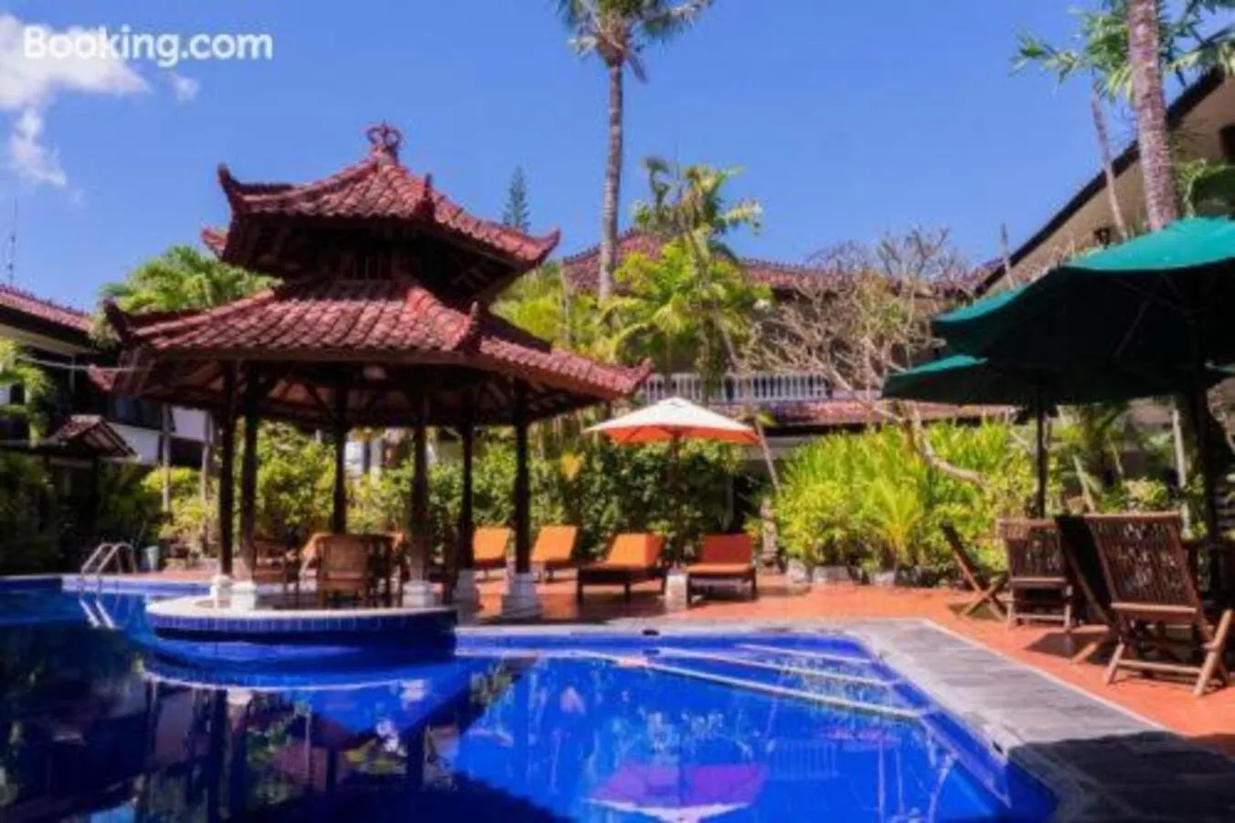 Pool view in Sarinande Hotel