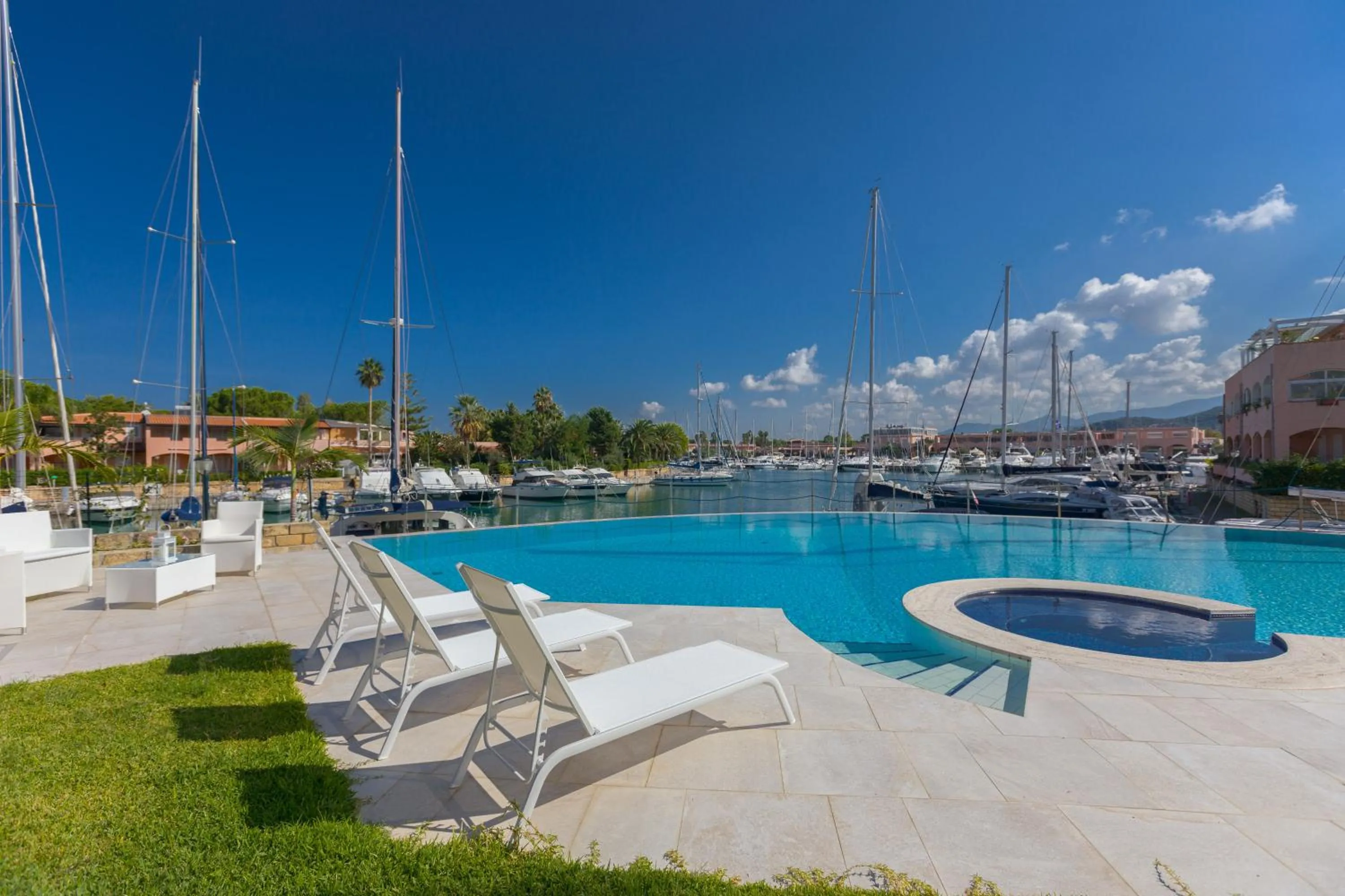 Garden in Residence Delfino, Portorosa