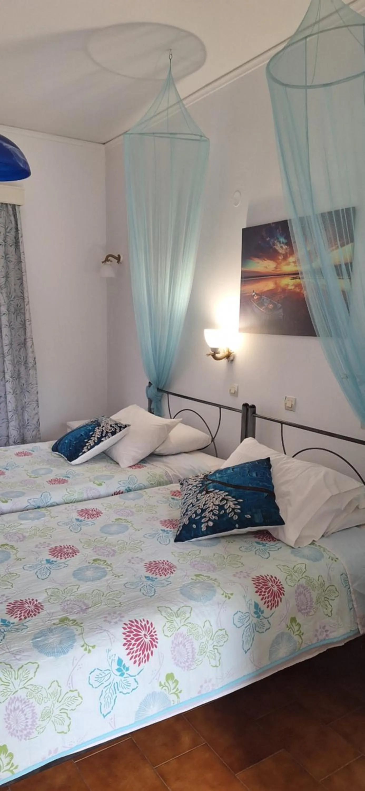 Photo of the whole room, Bed in Sausan Hotel