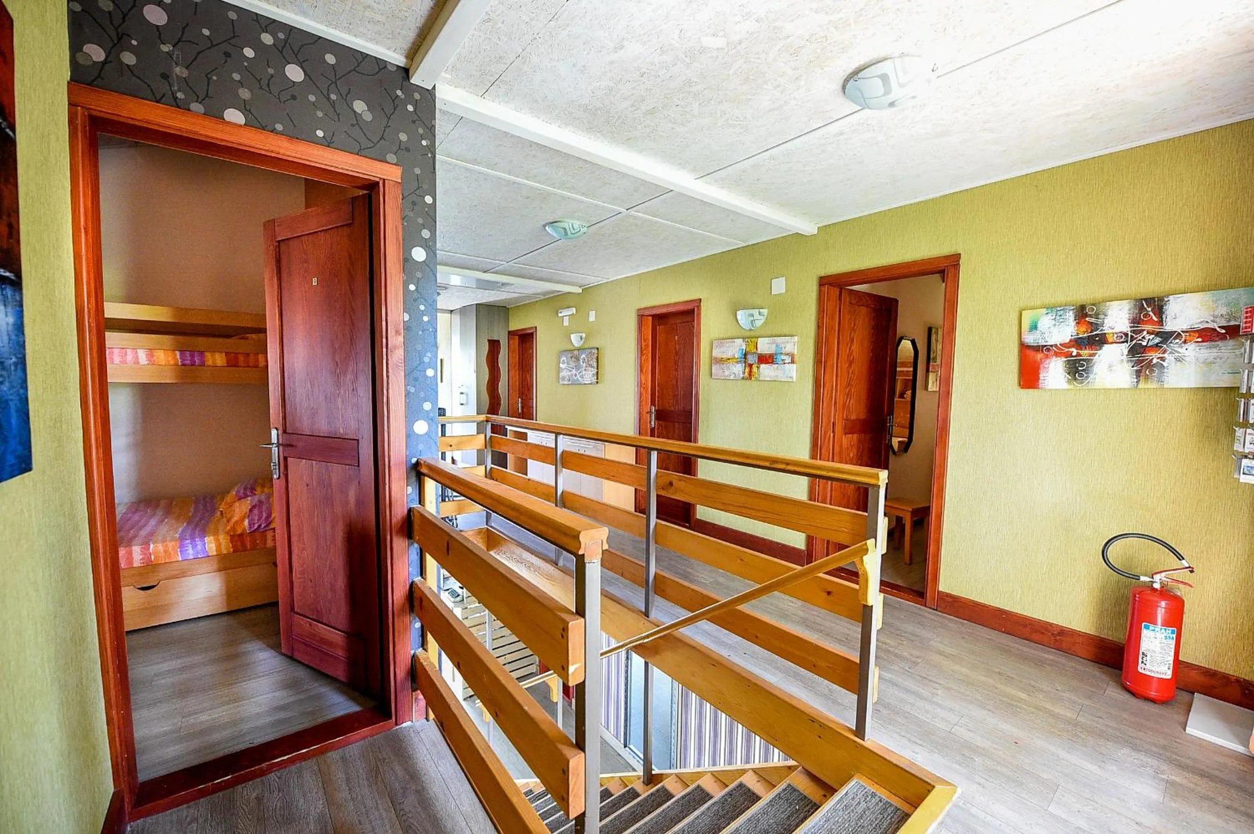 Patio in San Art Floating Hostel & Apartments