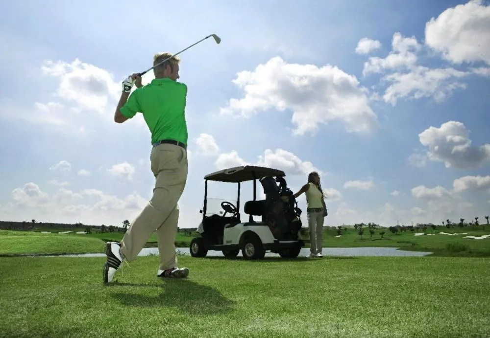 Golfcourse in Higuericas Beach Apartment