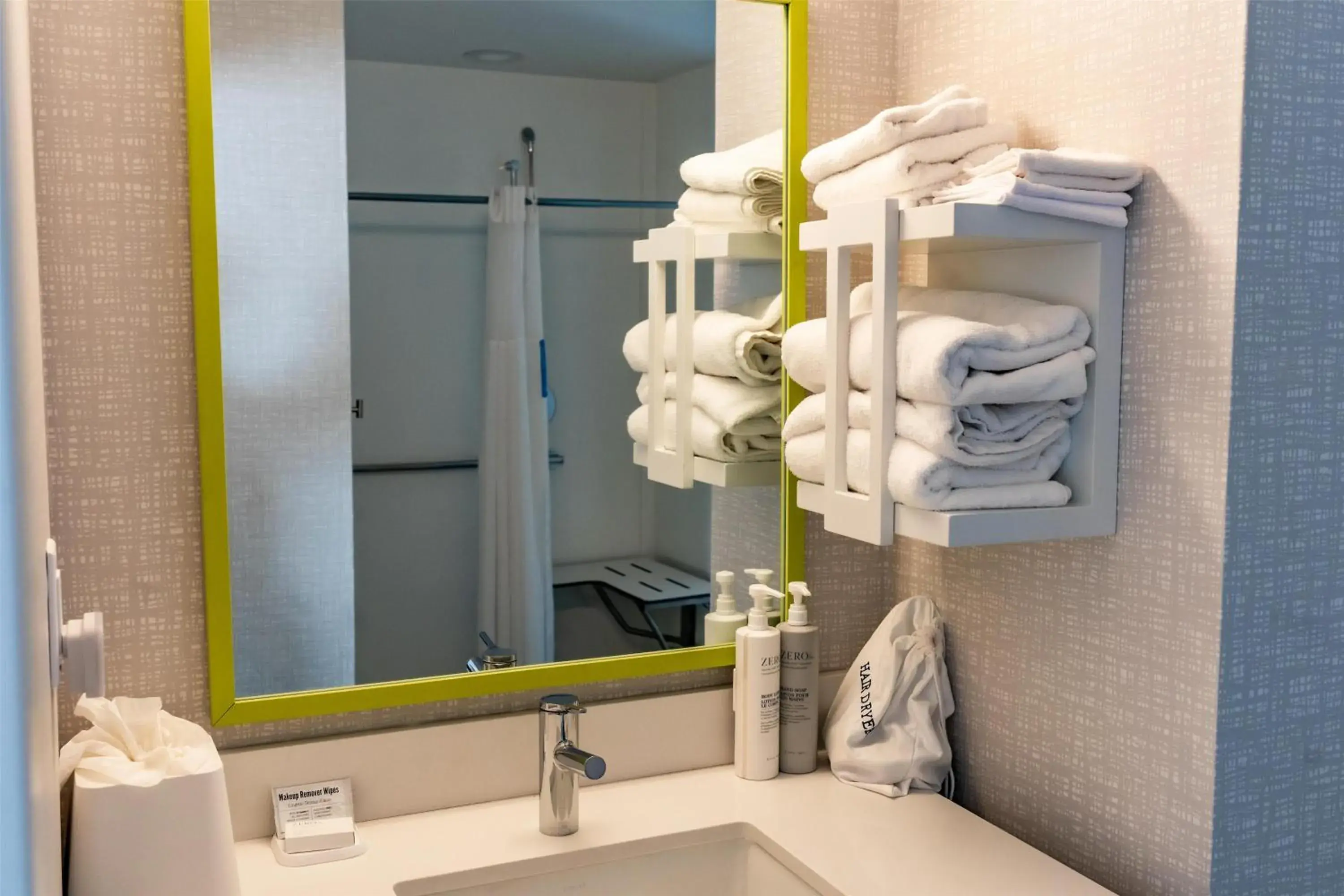 Bathroom in Hampton Inn & Suites Leesburg Bathroom in Hampton Inn & Suites Leesburg