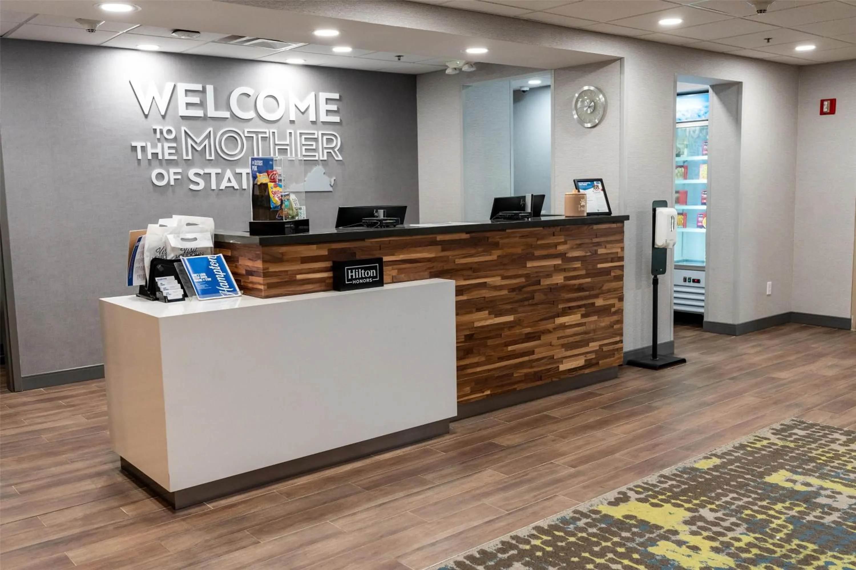 Lobby or reception in Hampton Inn & Suites Leesburg