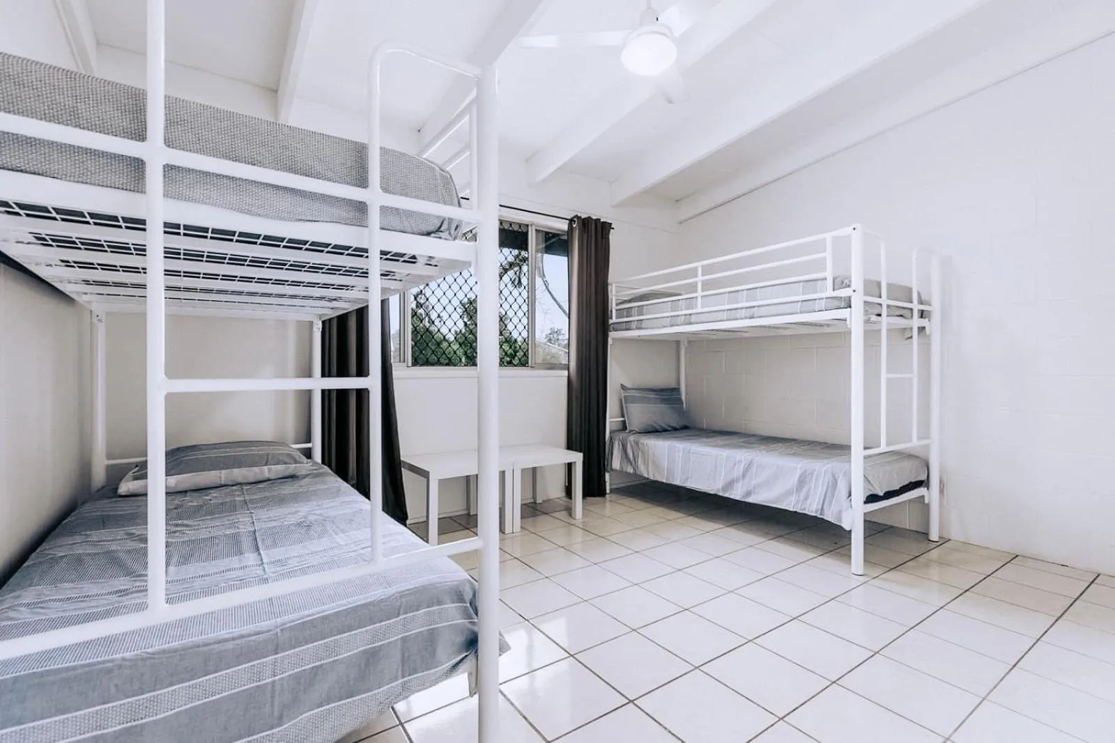 bunk bed, Bed in Freedom Backpackers Hostel Rainbow Beach