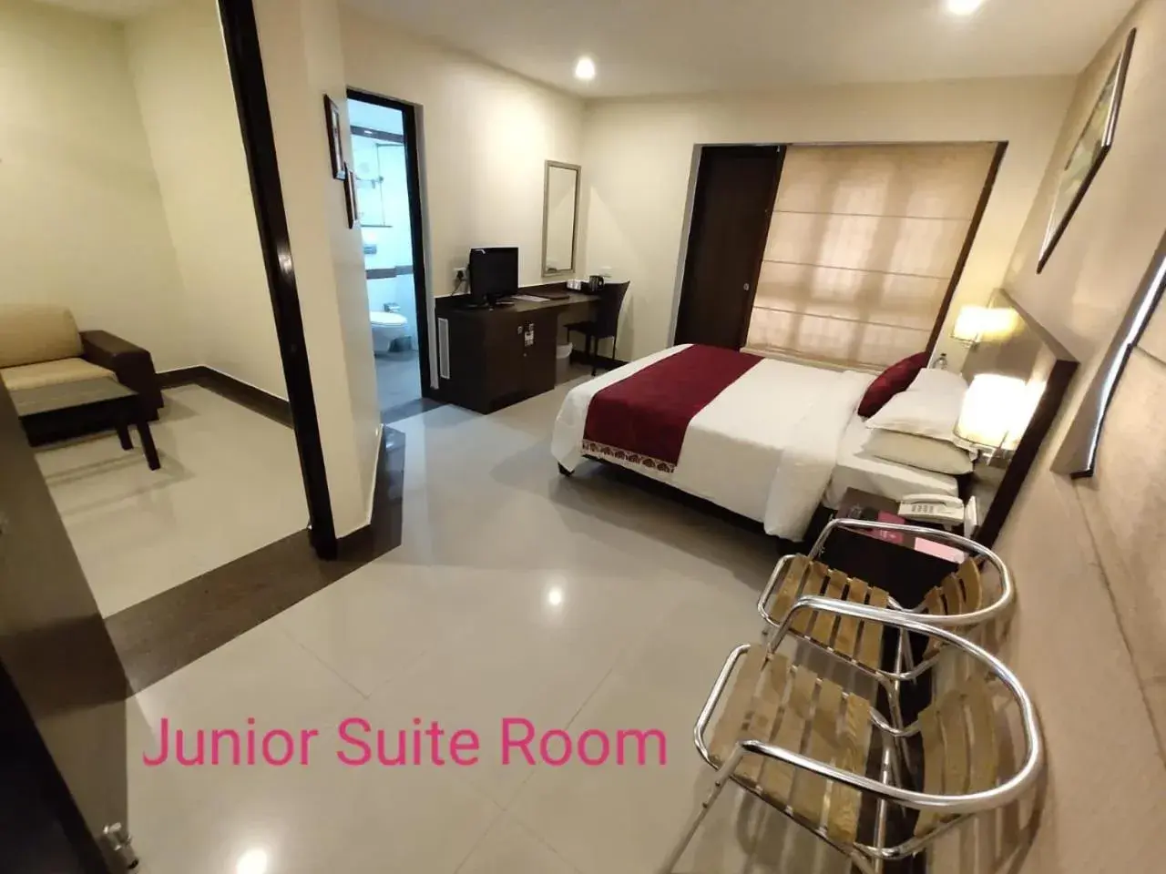 Photo of the whole room, Bed in Arpanaa Hotel Photo of the whole room, Bed in Arpanaa Hotel