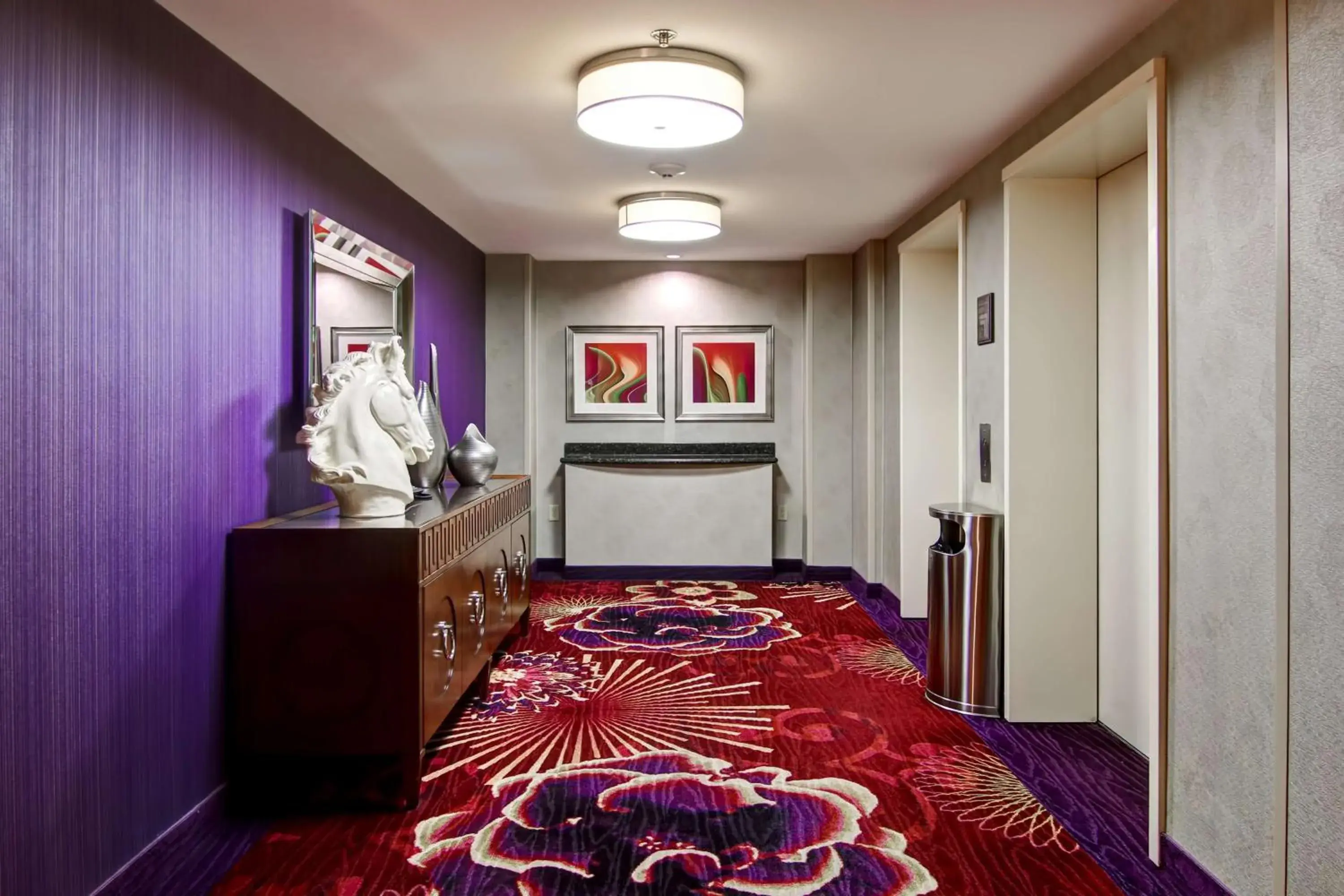 Lobby or reception, Bed in Hilton Garden Inn Toronto/Markham Lobby or reception, Bed in Hilton Garden Inn Toronto/Markham