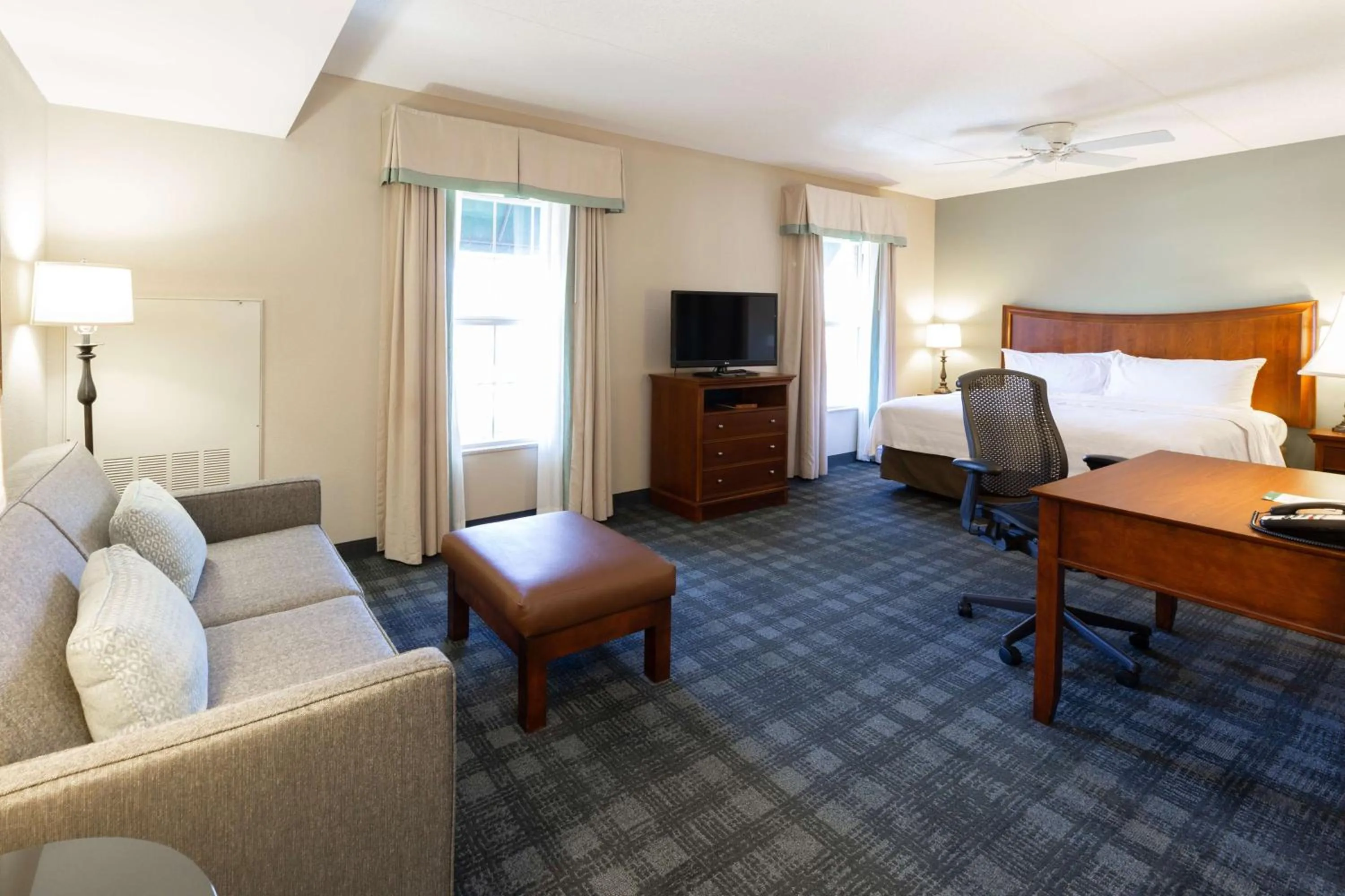 Bedroom, Bed in Homewood Suites by Hilton Lawrenceville Duluth