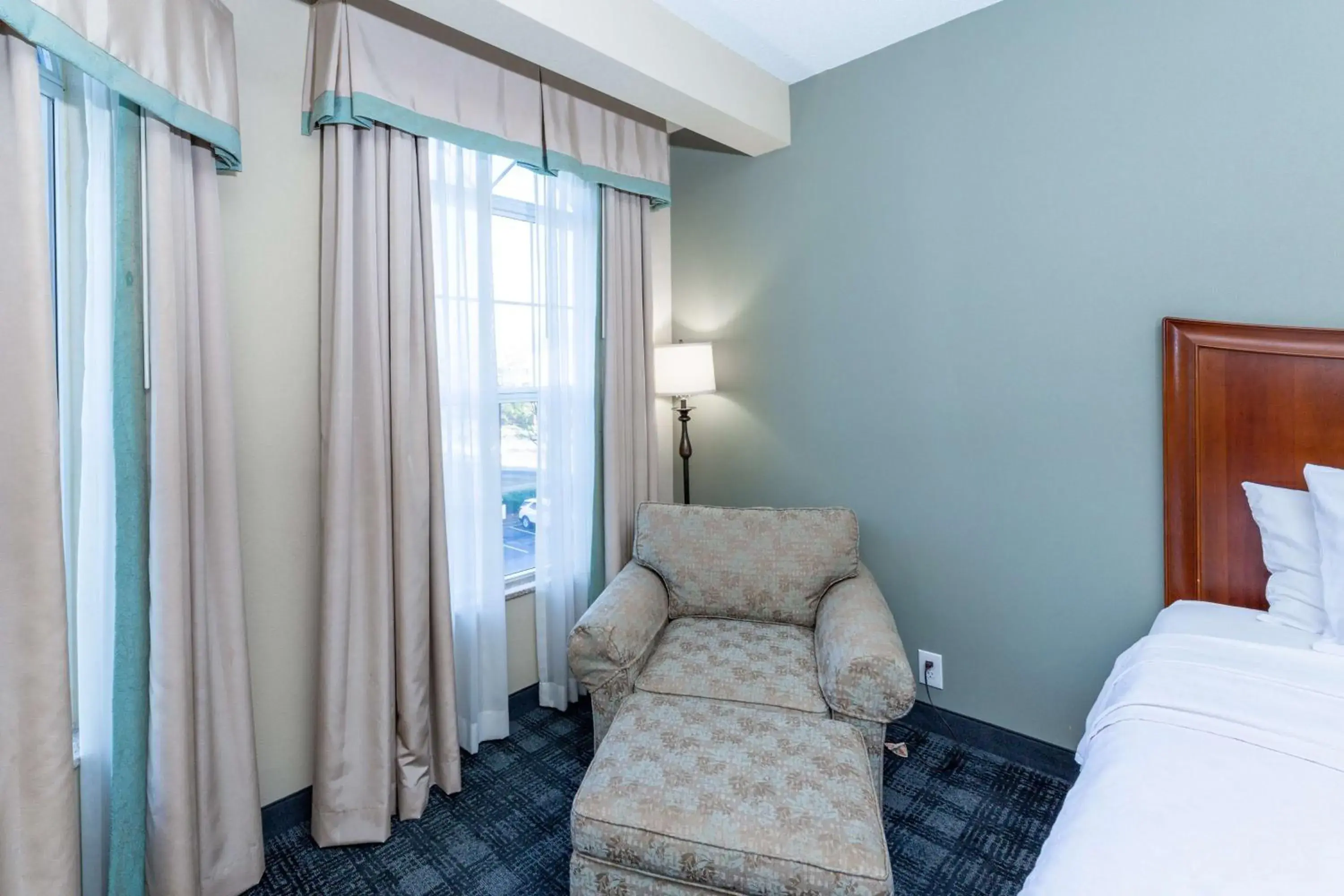 Two Bedroom Suite with One King and Two Queen Beds - Non-Smoking in Homewood Suites by Hilton Lawrenceville Duluth Two Bedroom Suite with One King and Two Queen Beds - Non-Smoking in Homewood Suites by Hilton Lawrenceville Duluth