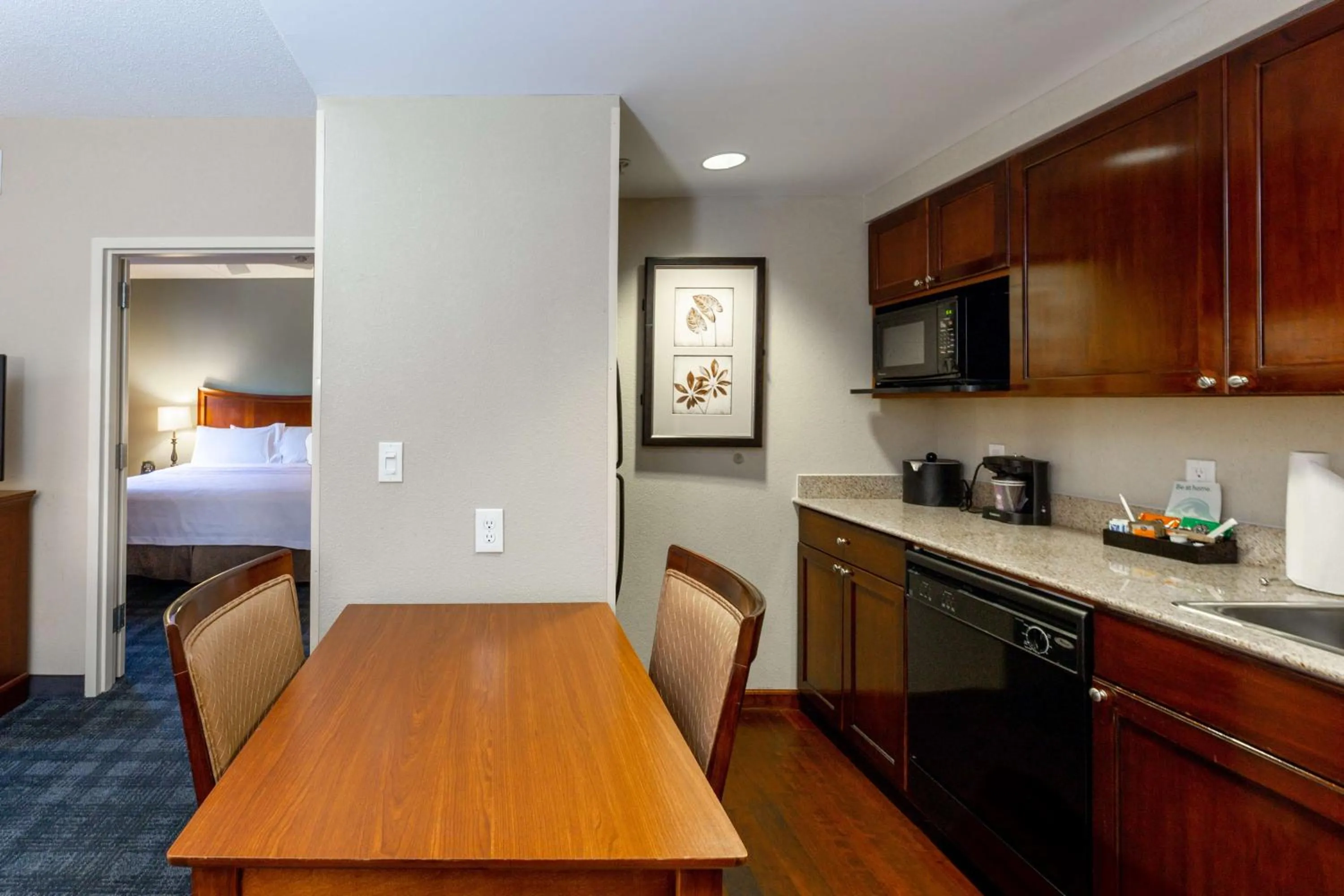 Kitchen or kitchenette, Bed in Homewood Suites by Hilton Lawrenceville Duluth