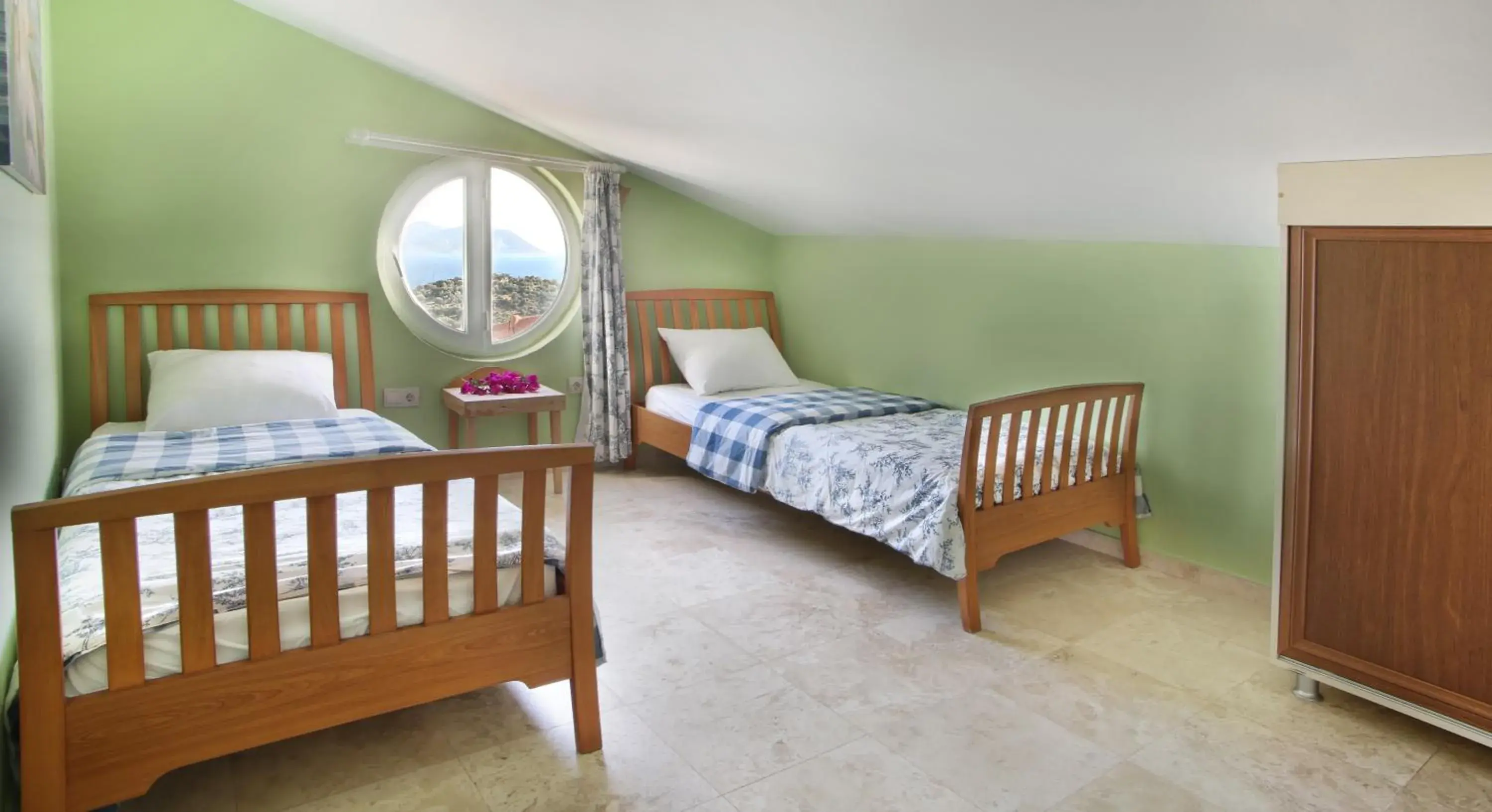 Bedroom, Bed in Saylam Suites Bedroom, Bed in Saylam Suites