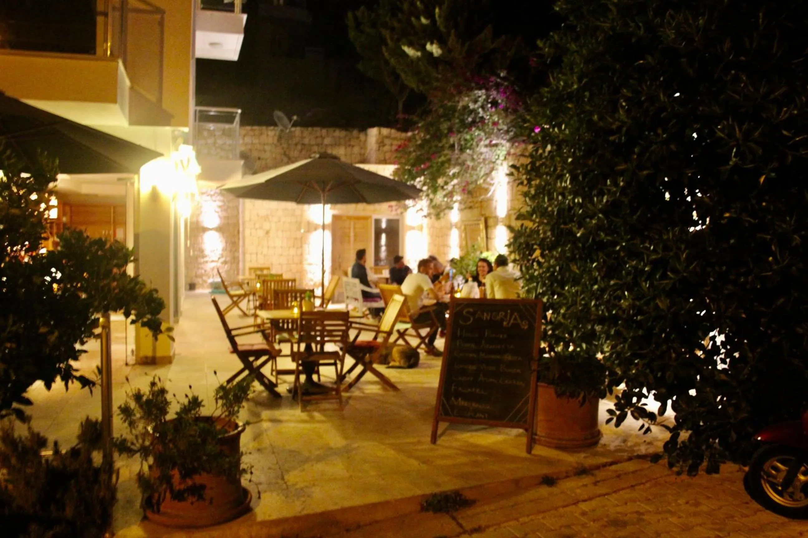 Lounge or bar in Saylam Suites