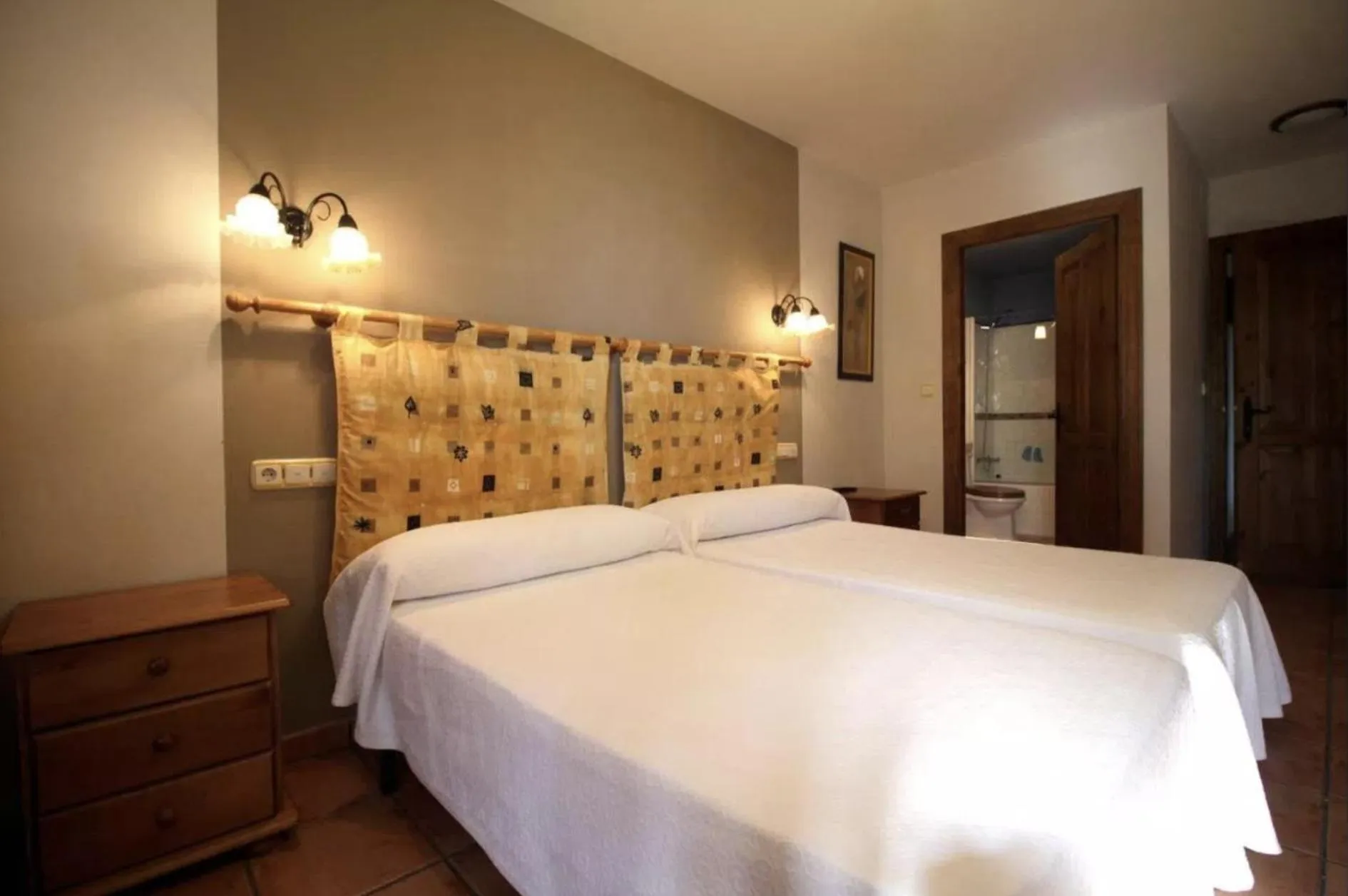 Bed in Hotel Rural Alavera