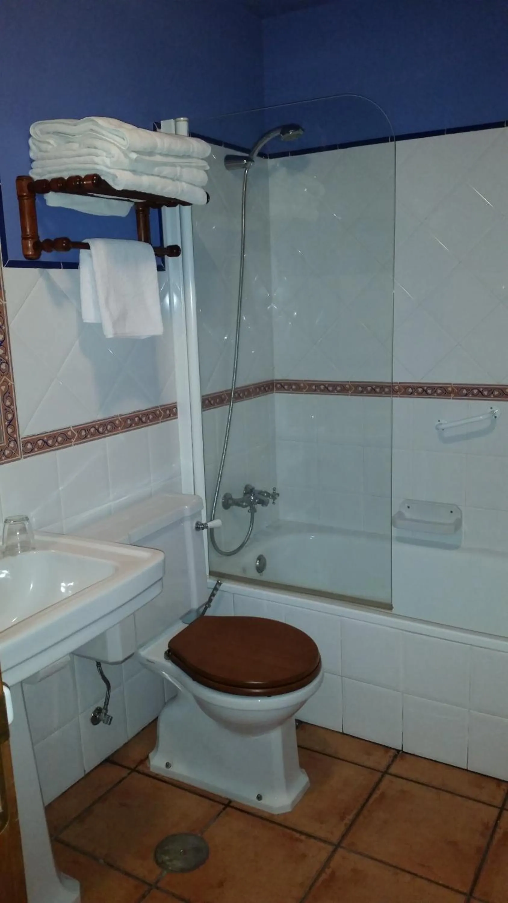 Bathroom in Hotel Rural Alavera