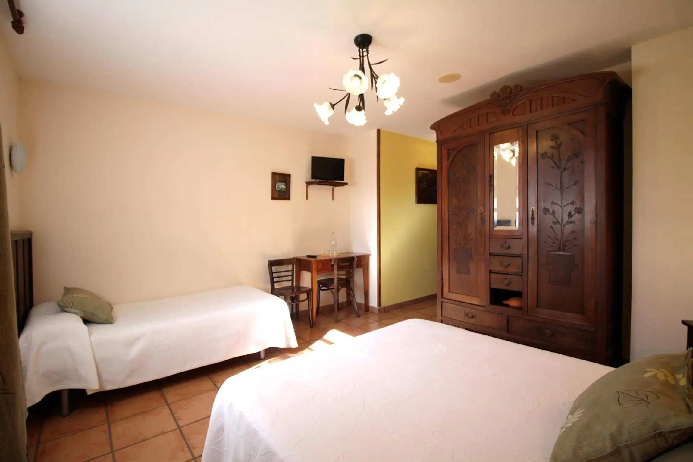 Triple Room in Hotel Rural Alavera Triple Room in Hotel Rural Alavera