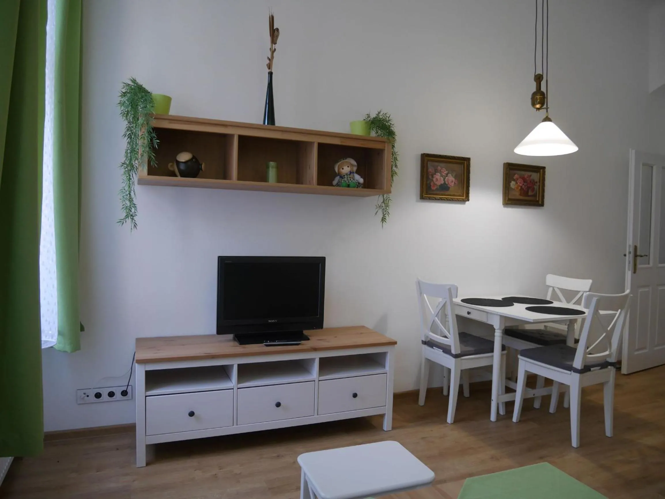 Living room in Moskevská 40