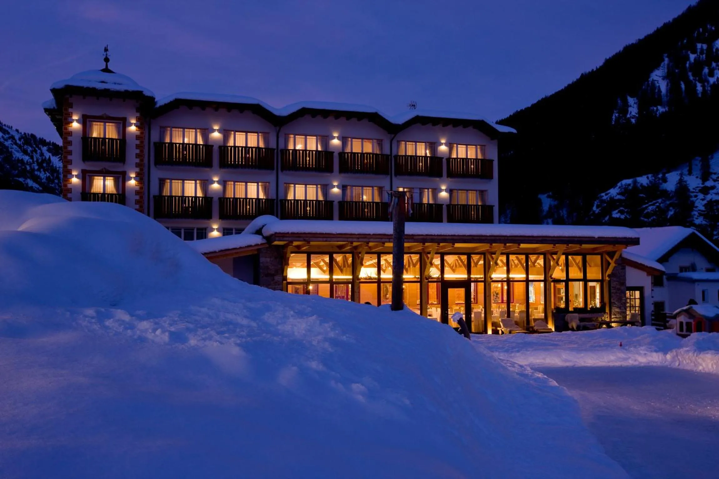 Facade/entrance in Hotel Bella Vista