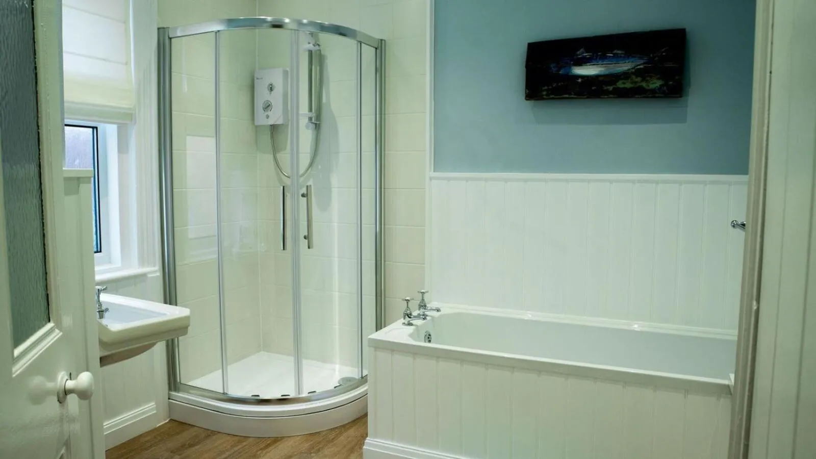 Shower in Kittiwake Number 4 - Town Centre & Spacious