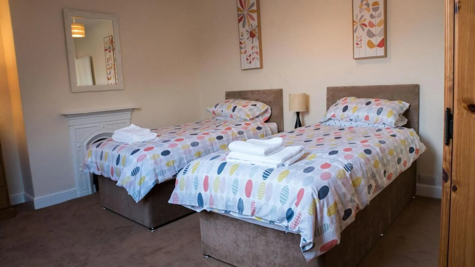 Bedroom, Bed in Kittiwake Number 4 - Town Centre & Spacious