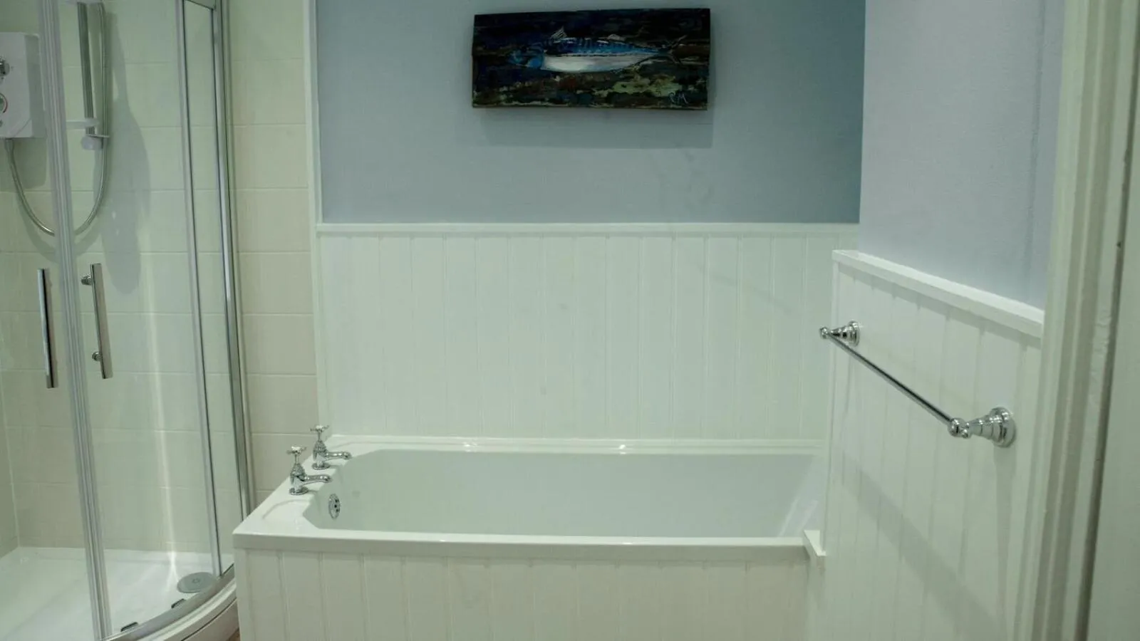 Shower in Kittiwake Number 4 - Town Centre & Spacious