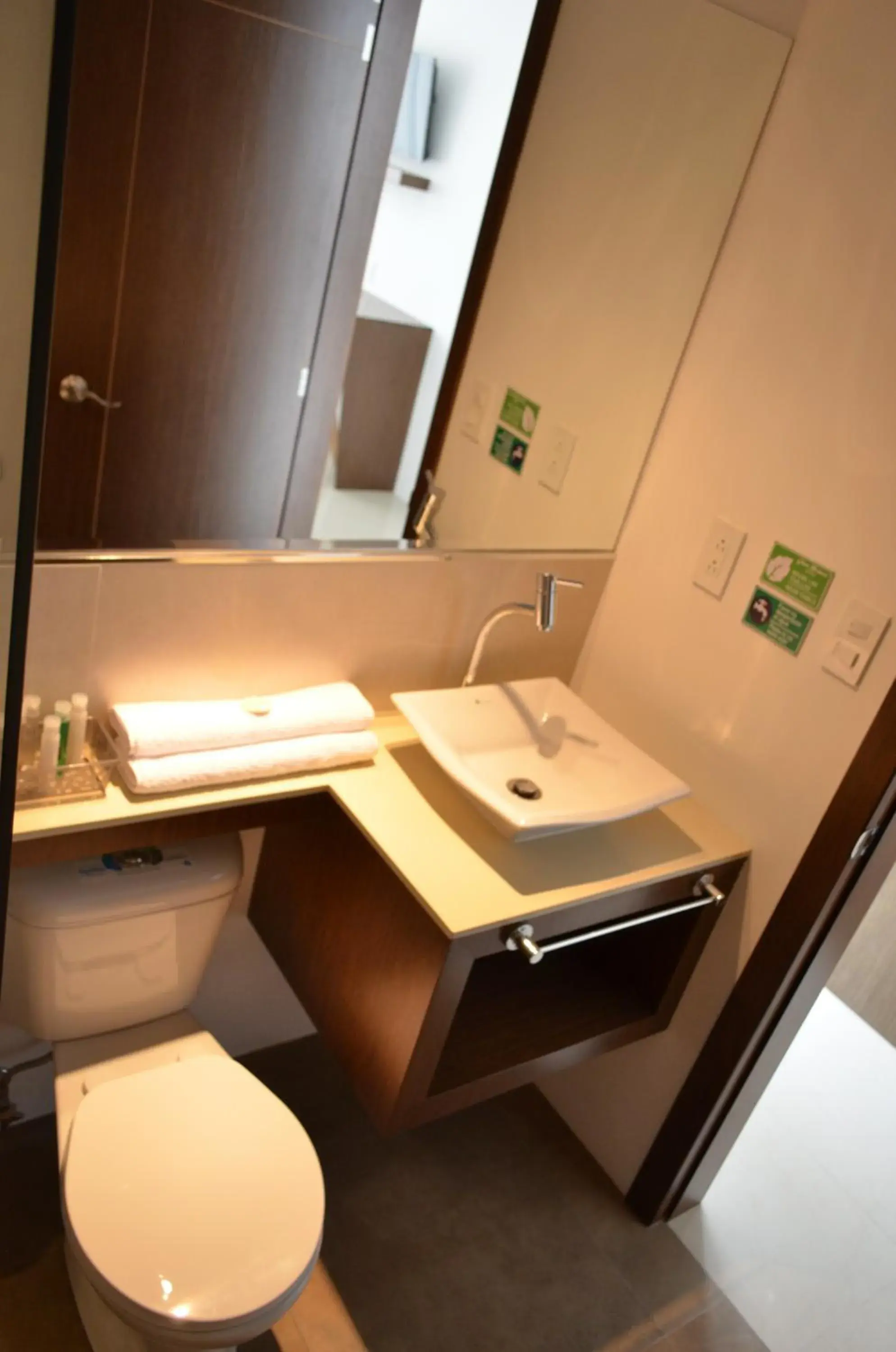 Family Double Room in Hotel Gran Mariscal Quito Family Double Room in Hotel Gran Mariscal Quito