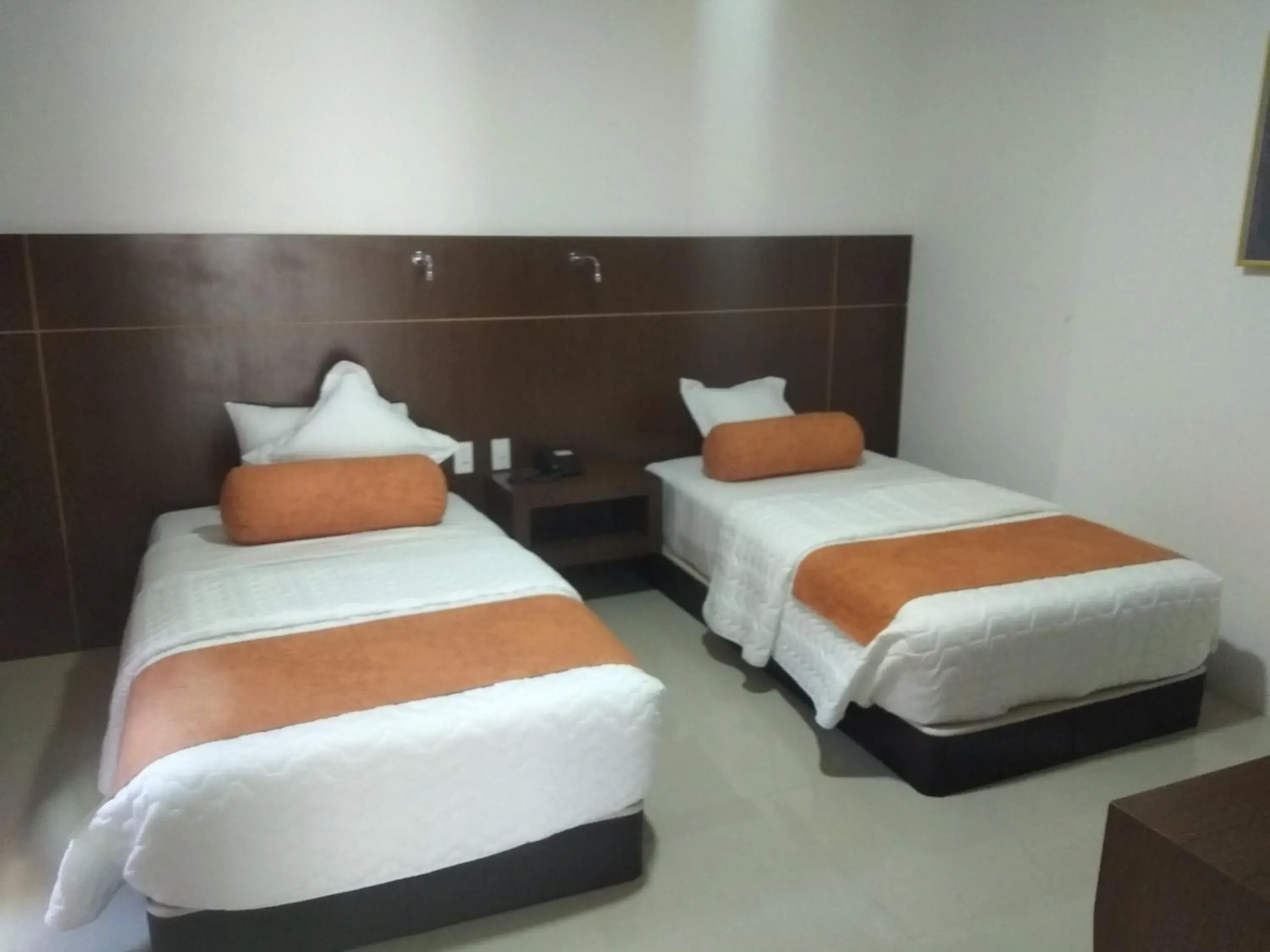 Twin Room - Disability Access in Hotel Gran Mariscal Quito Twin Room - Disability Access in Hotel Gran Mariscal Quito