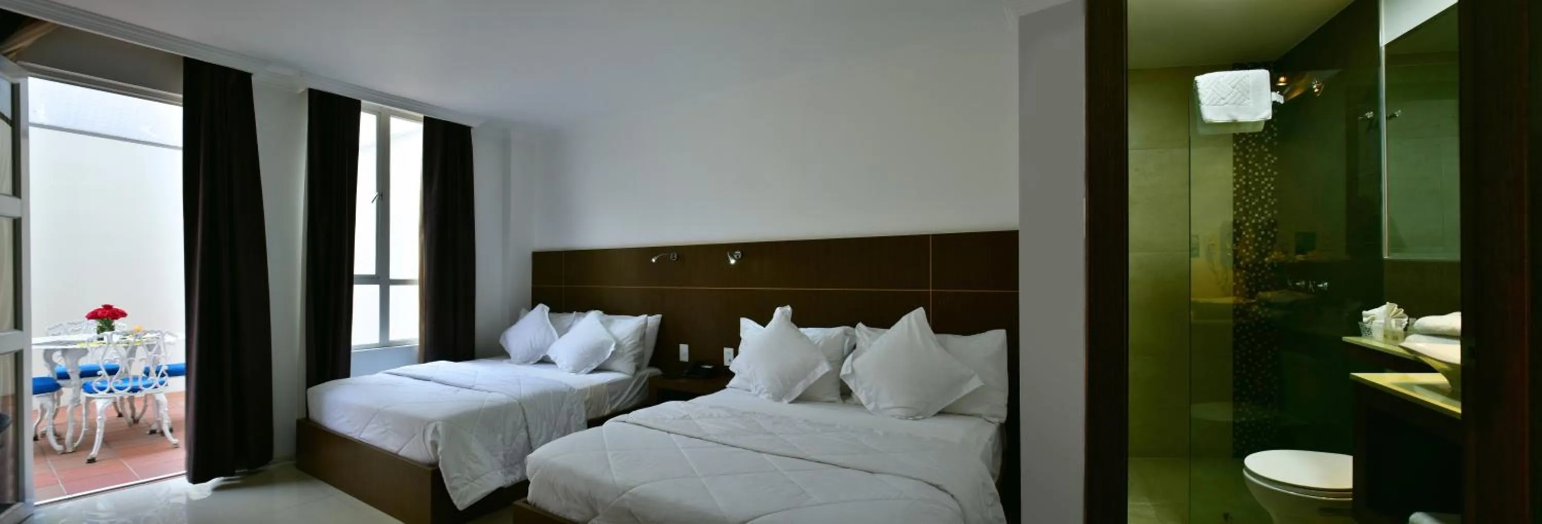 Photo of the whole room, Bed in Hotel Gran Mariscal Quito