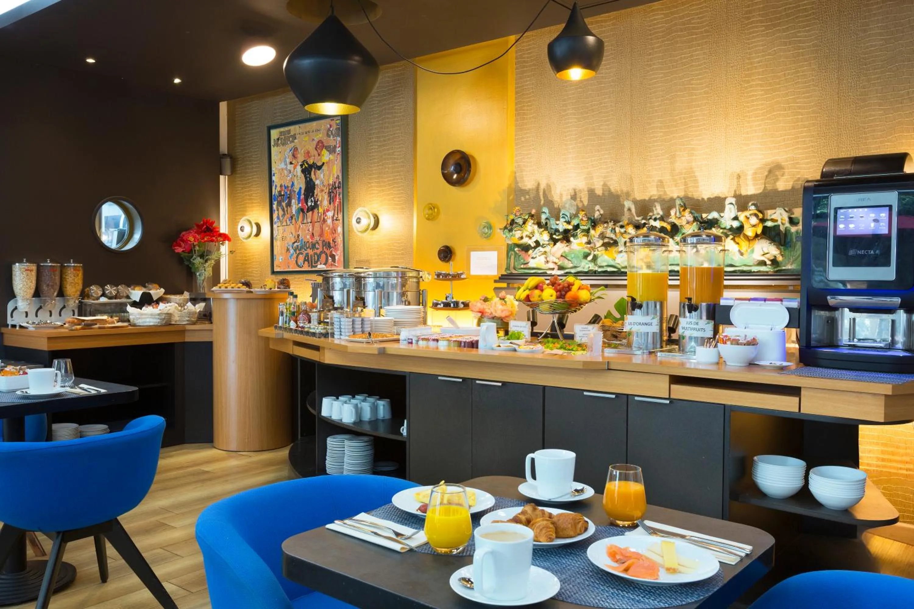 Breakfast in Hôtel Hor Europe