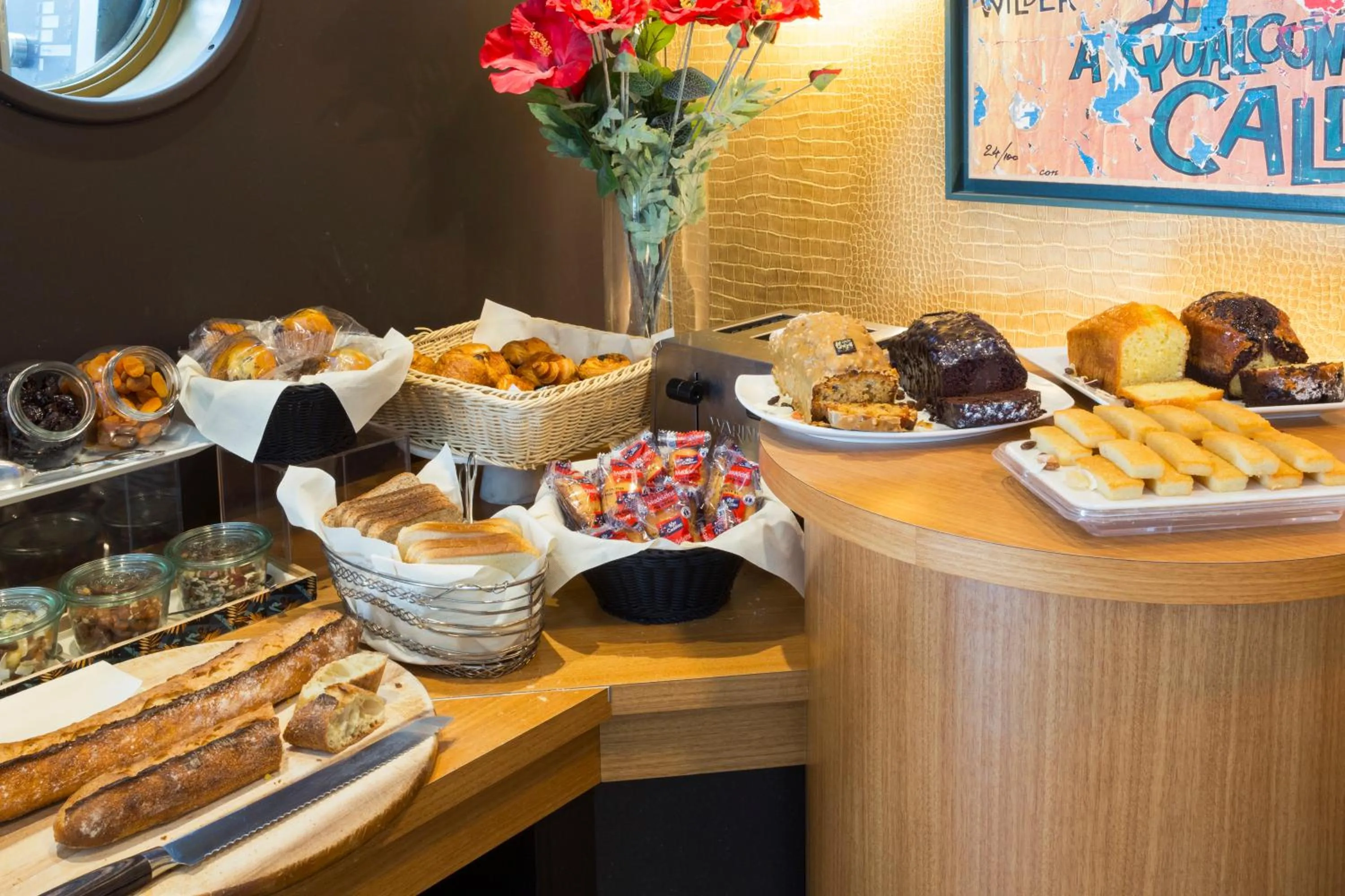 Breakfast in Hôtel Hor Europe