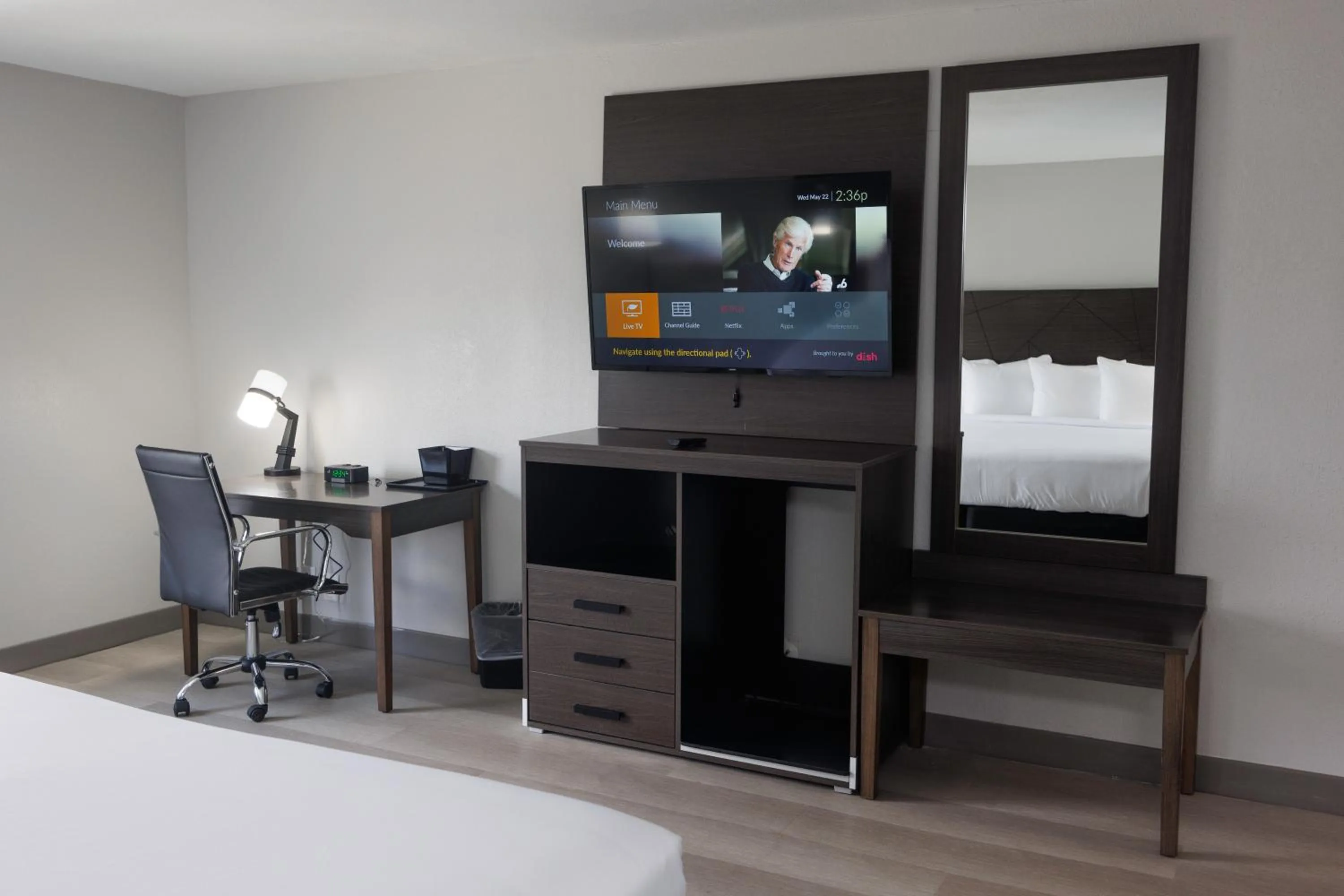 TV and multimedia, Bed in B&B Hotel Miami Airport