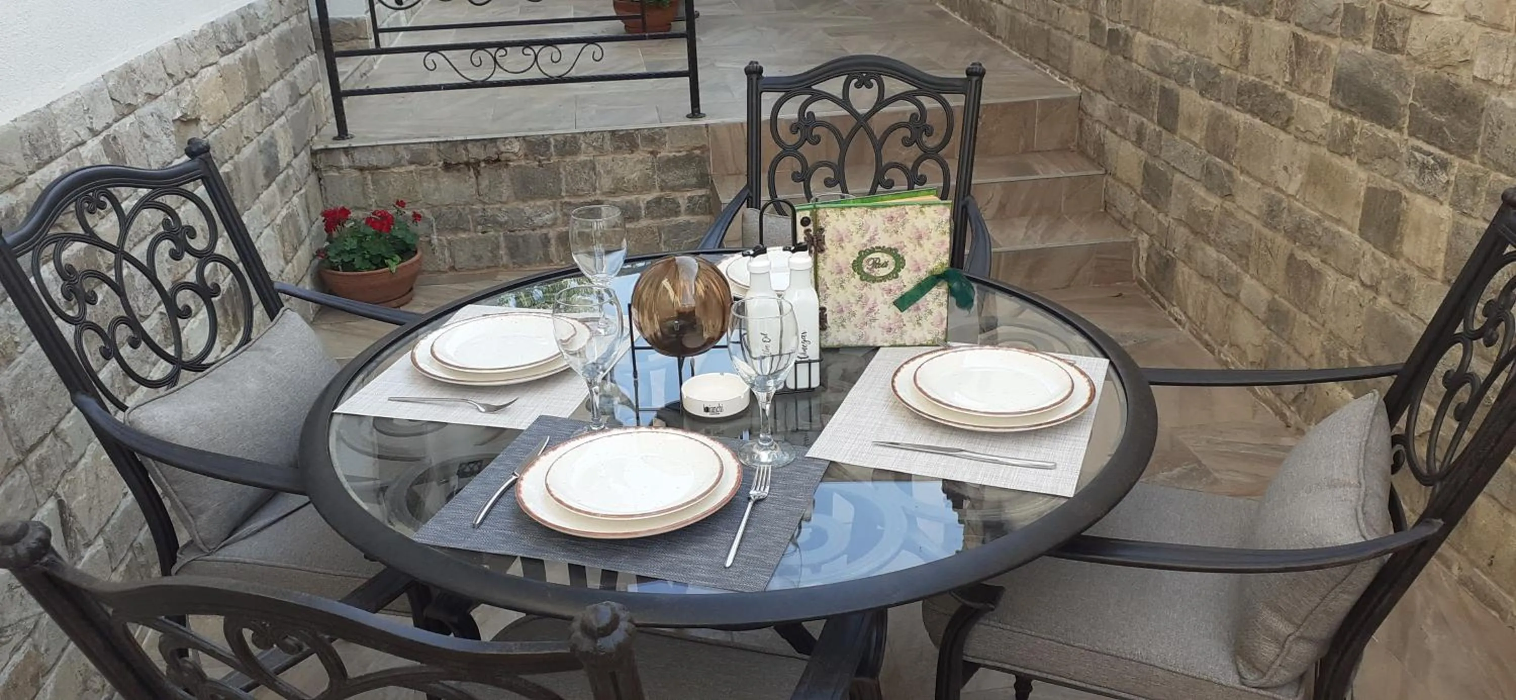 Decorative detail in Family Hotel Rai