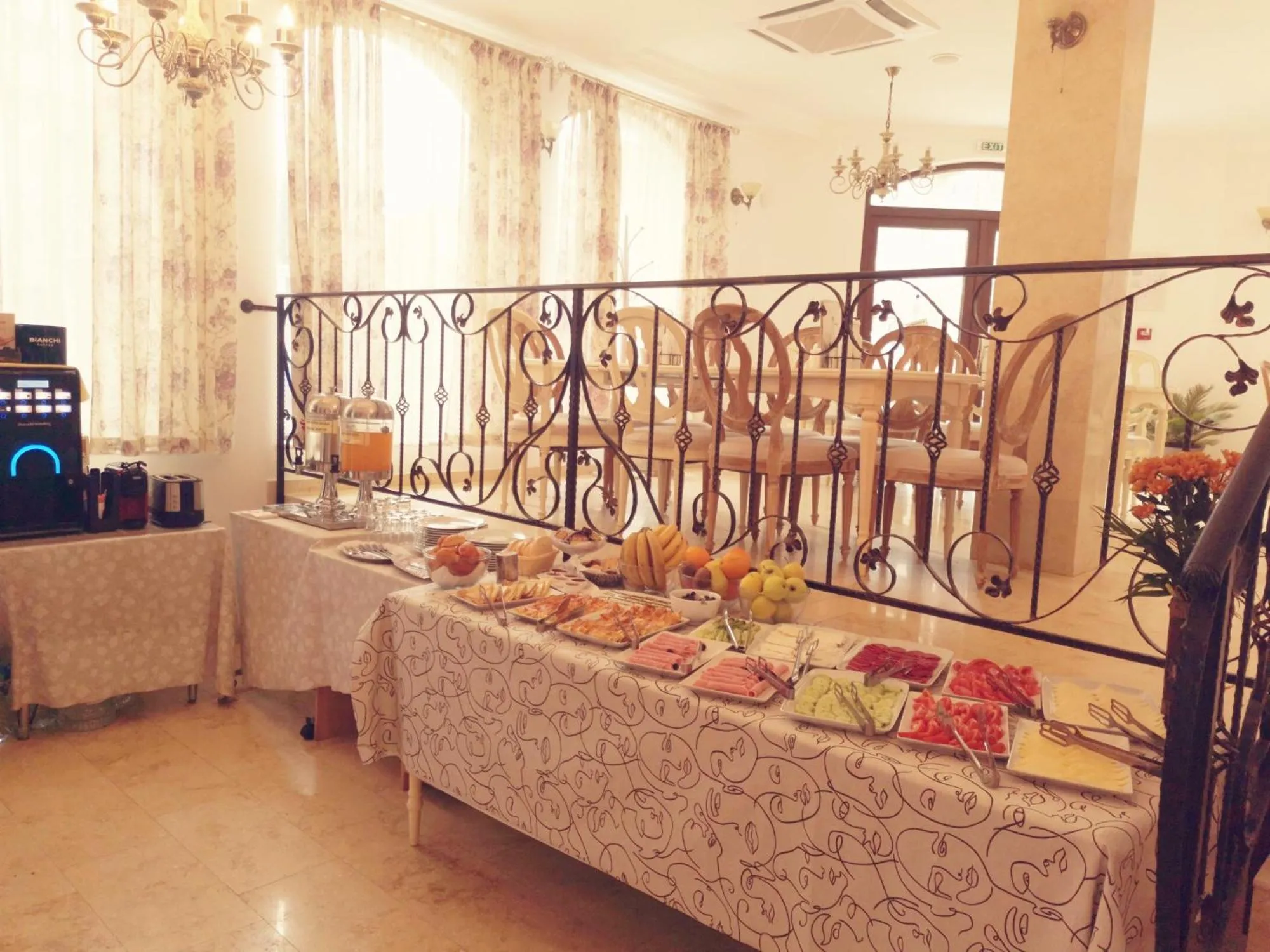 Breakfast in Family Hotel Rai