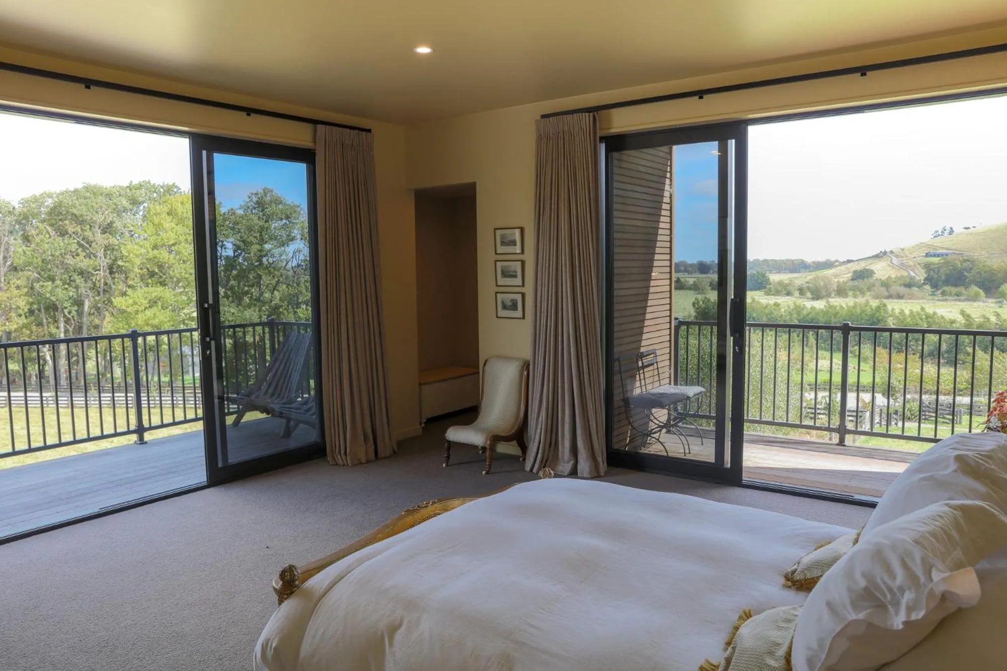 Bed in Ballymoney Cnoc